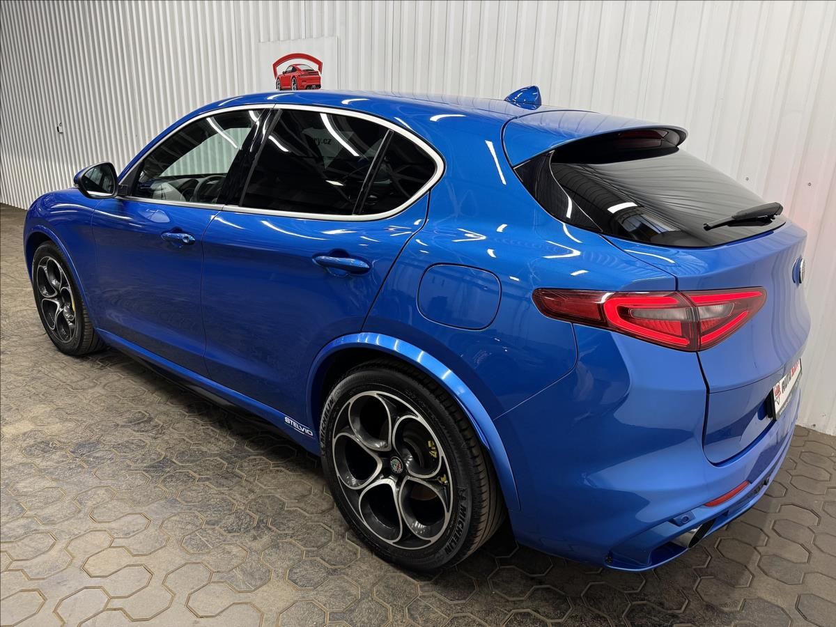Alfa Romeo Stelvio, 206kW Q4 VELOCE 2XALU - fotka 6