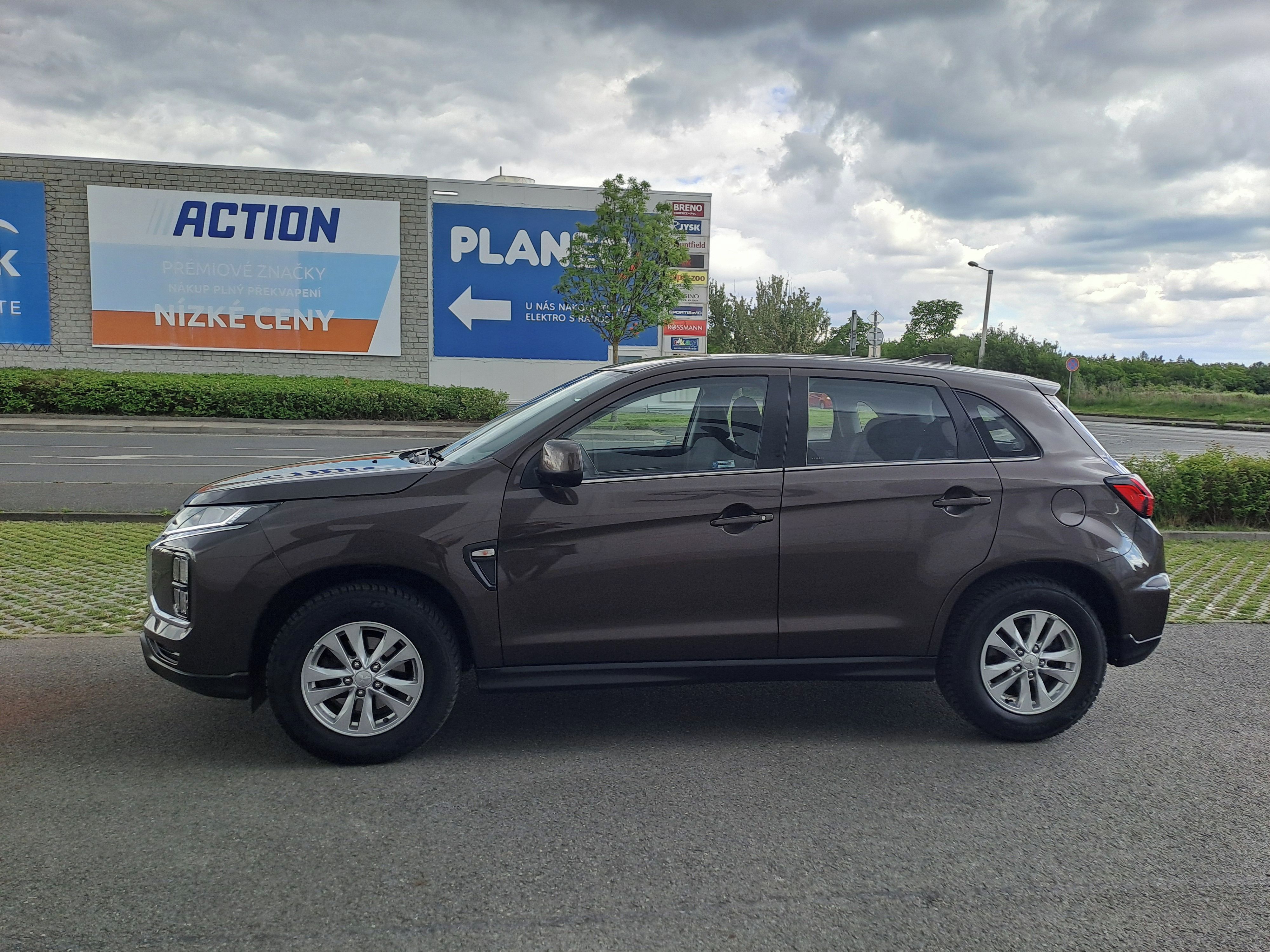 Mitsubishi ASX, 2.0 MIVEC 1.MAJ PERFEKTNÍ STAV - fotka 4