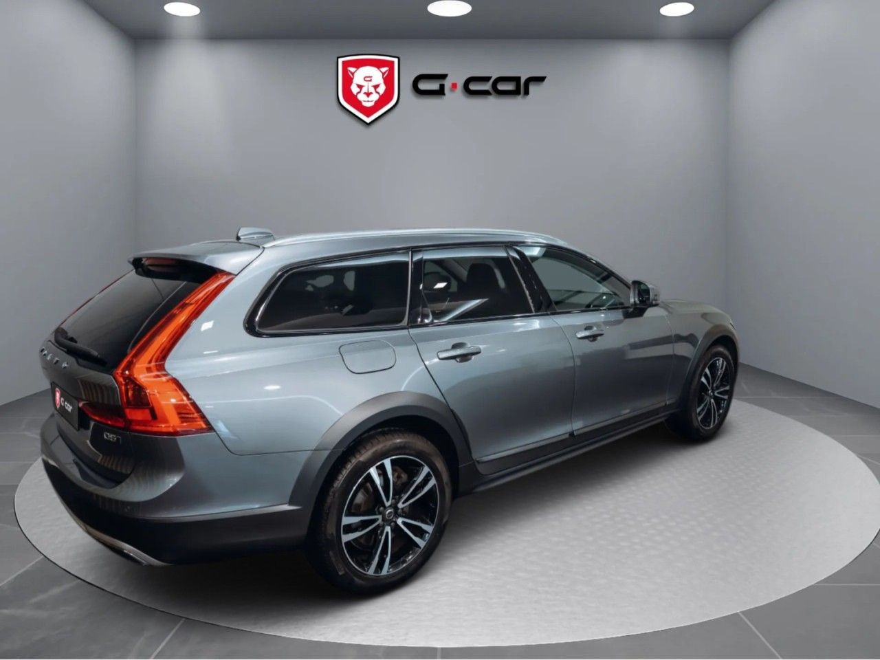 Volvo V90, D5 Cross Country 173 kW - fotka 4