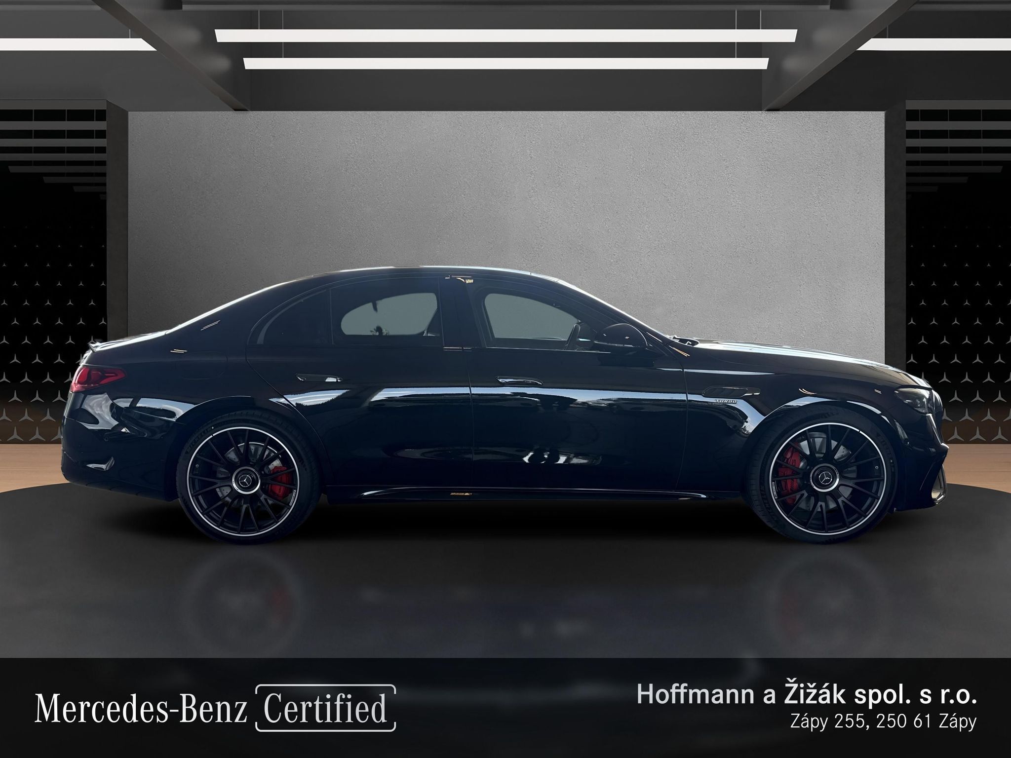Mercedes-Benz Třídy E, 4MATIC+ - fotka 4