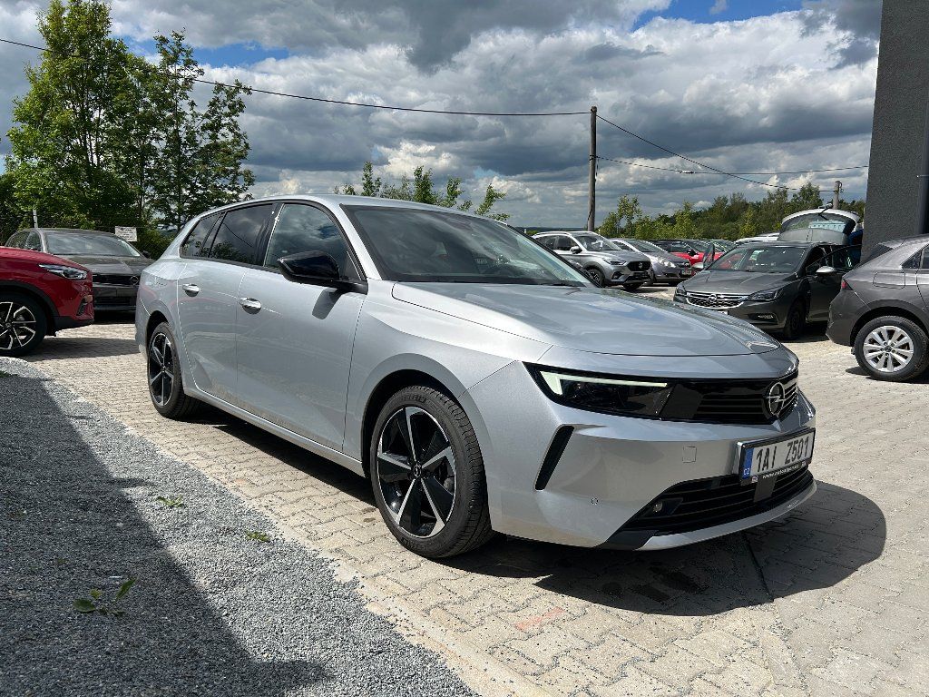 Opel Astra, ST Edition 1,2 Turbo 81kw MT6 - fotka 4