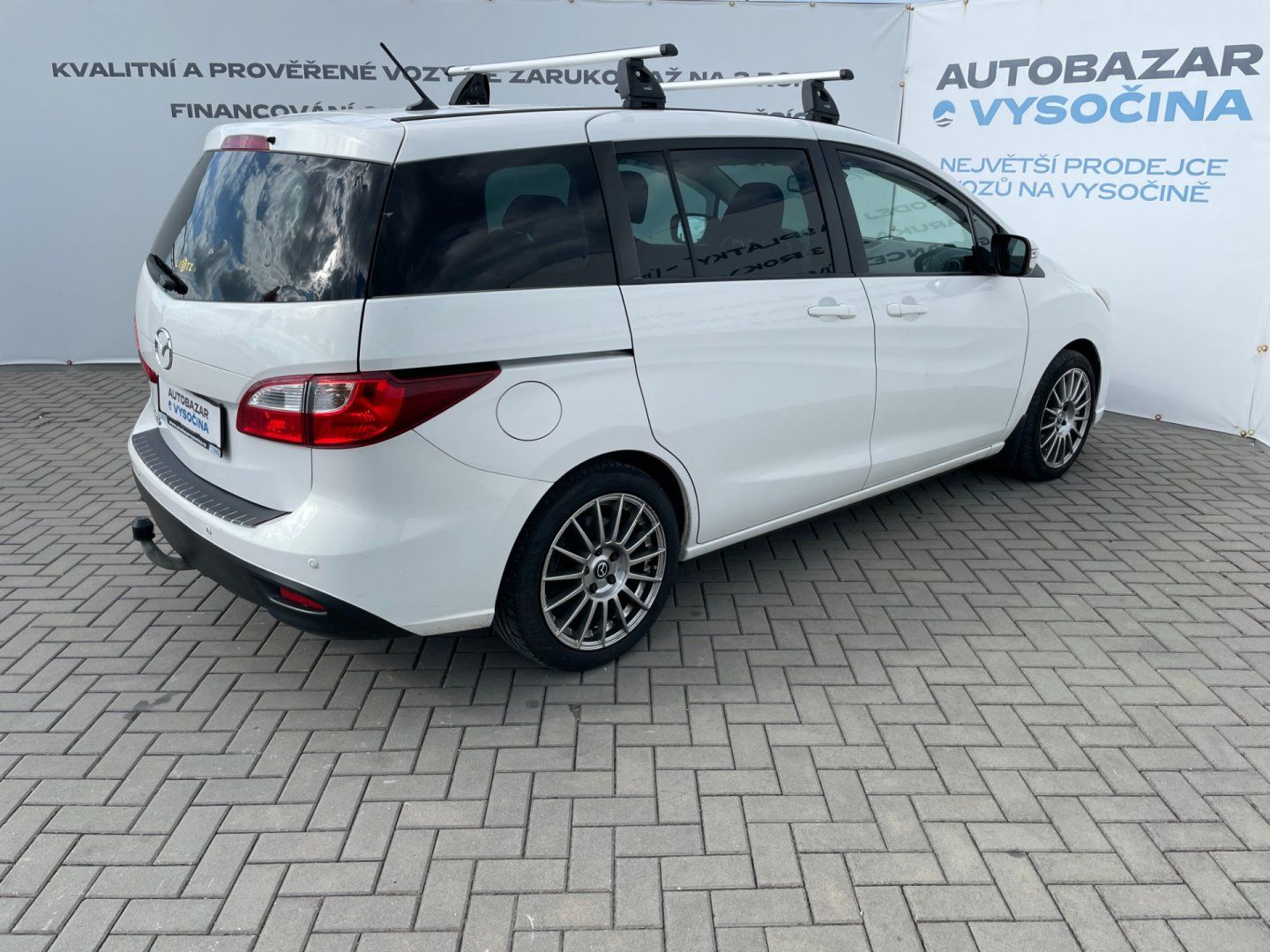 Mazda 5, 1.8i 85kW! 7 míst! Tažné! - fotka 4