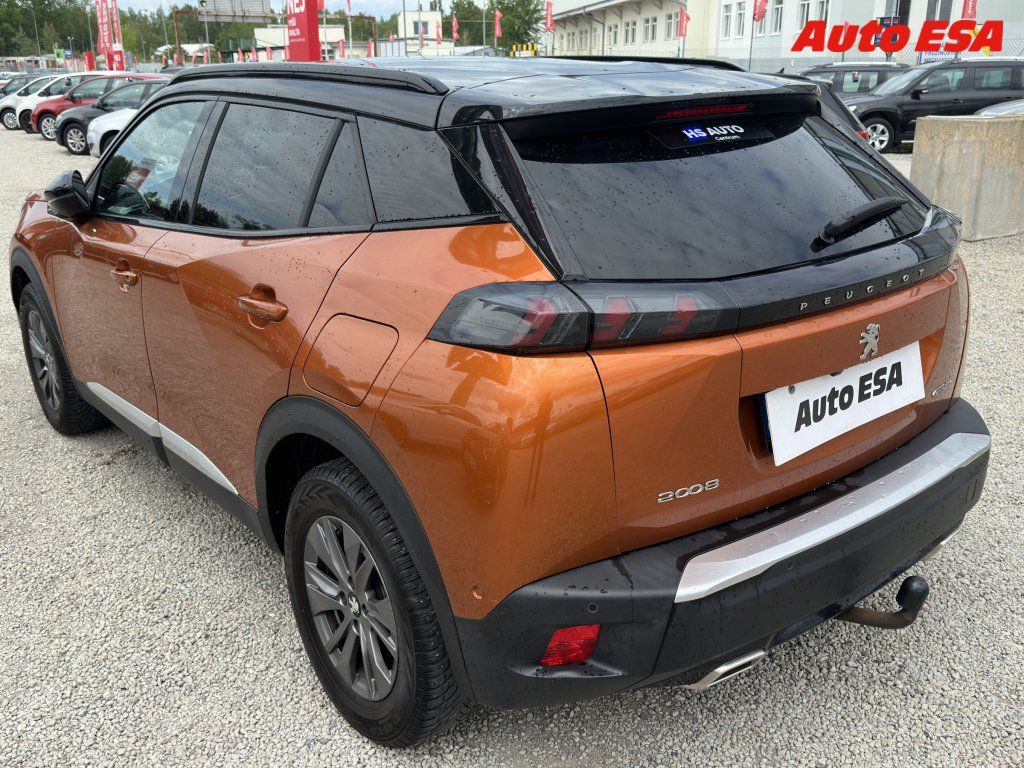 Peugeot 2008, 1.2i,1.maj,ČR,GT Line - fotka 6