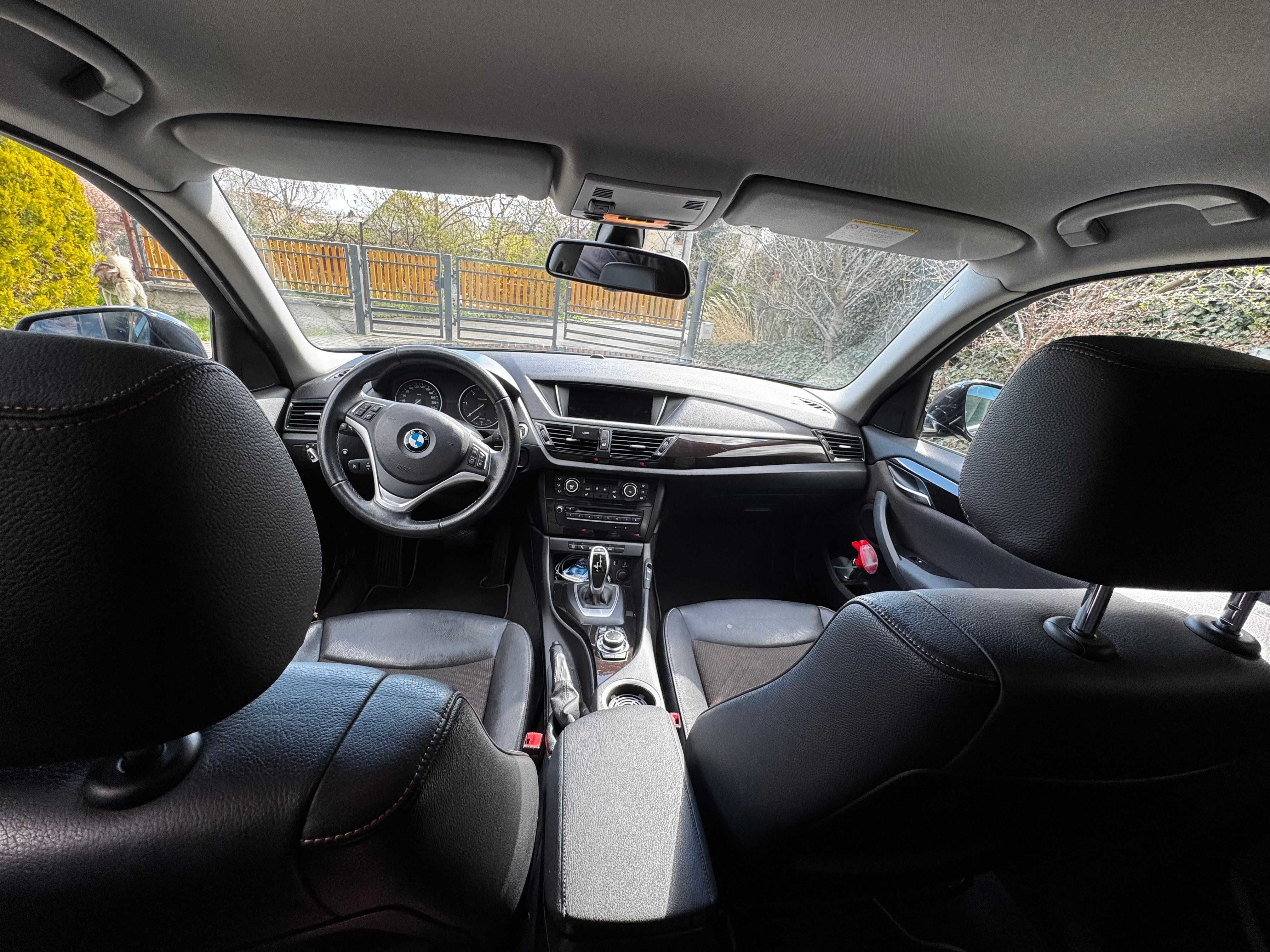 BMW X1, xDrive, 135 kW, 4x4 xLine - fotka 5