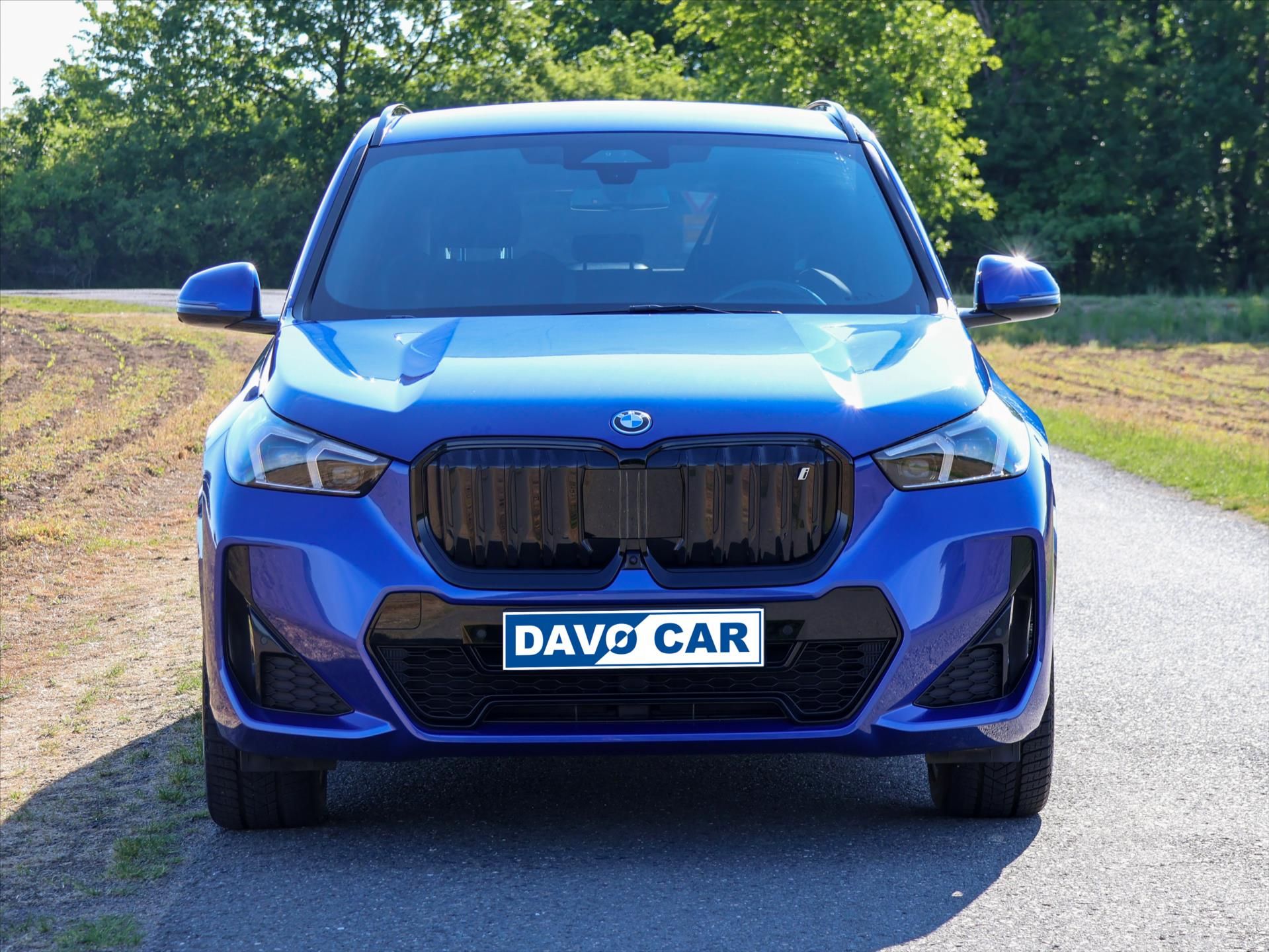 BMW iX1, xDrive30 CZ DPH - fotka 2
