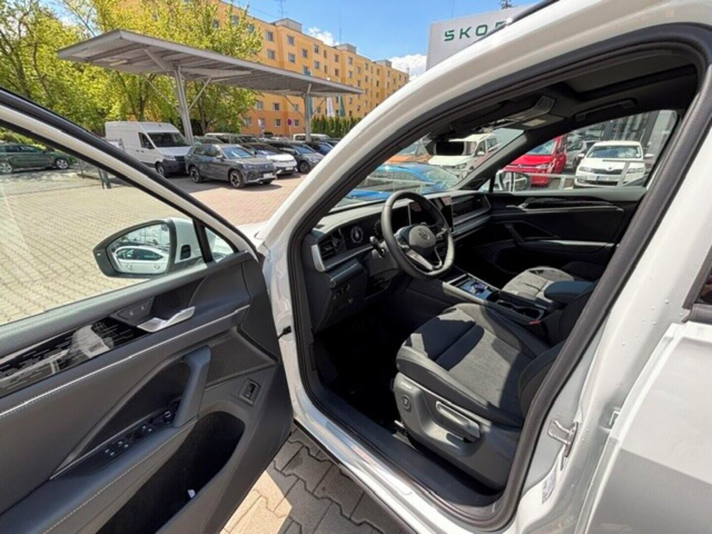 Volkswagen Tayron, Elegance 2,0 TDI 4MOT 142 kW - fotka 5