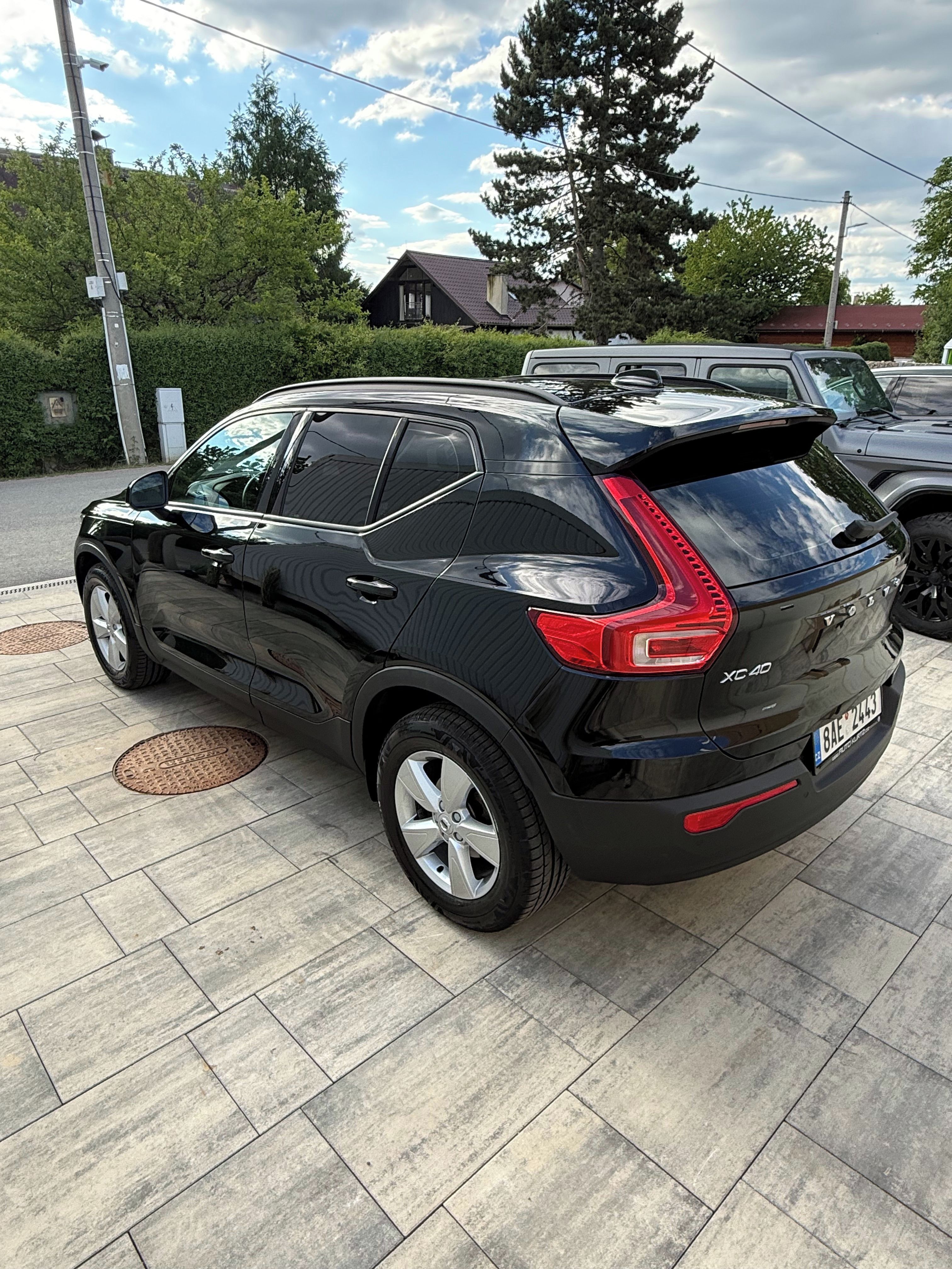 Volvo XC40, T3 Automat - fotka 6