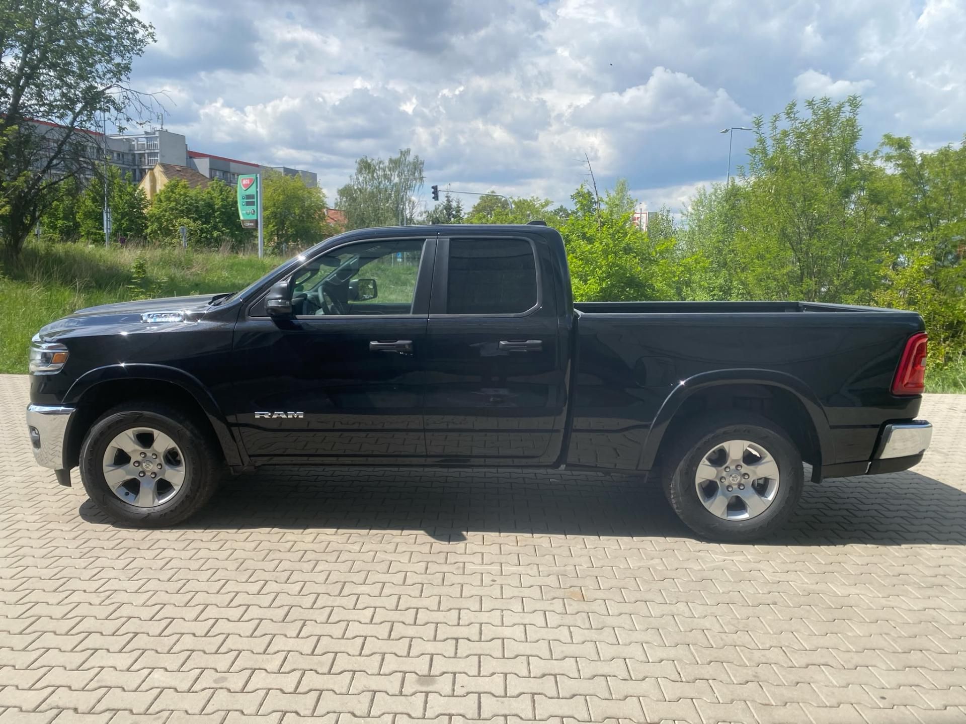 Dodge Ram, 1500 3.6 V6 - fotka 2