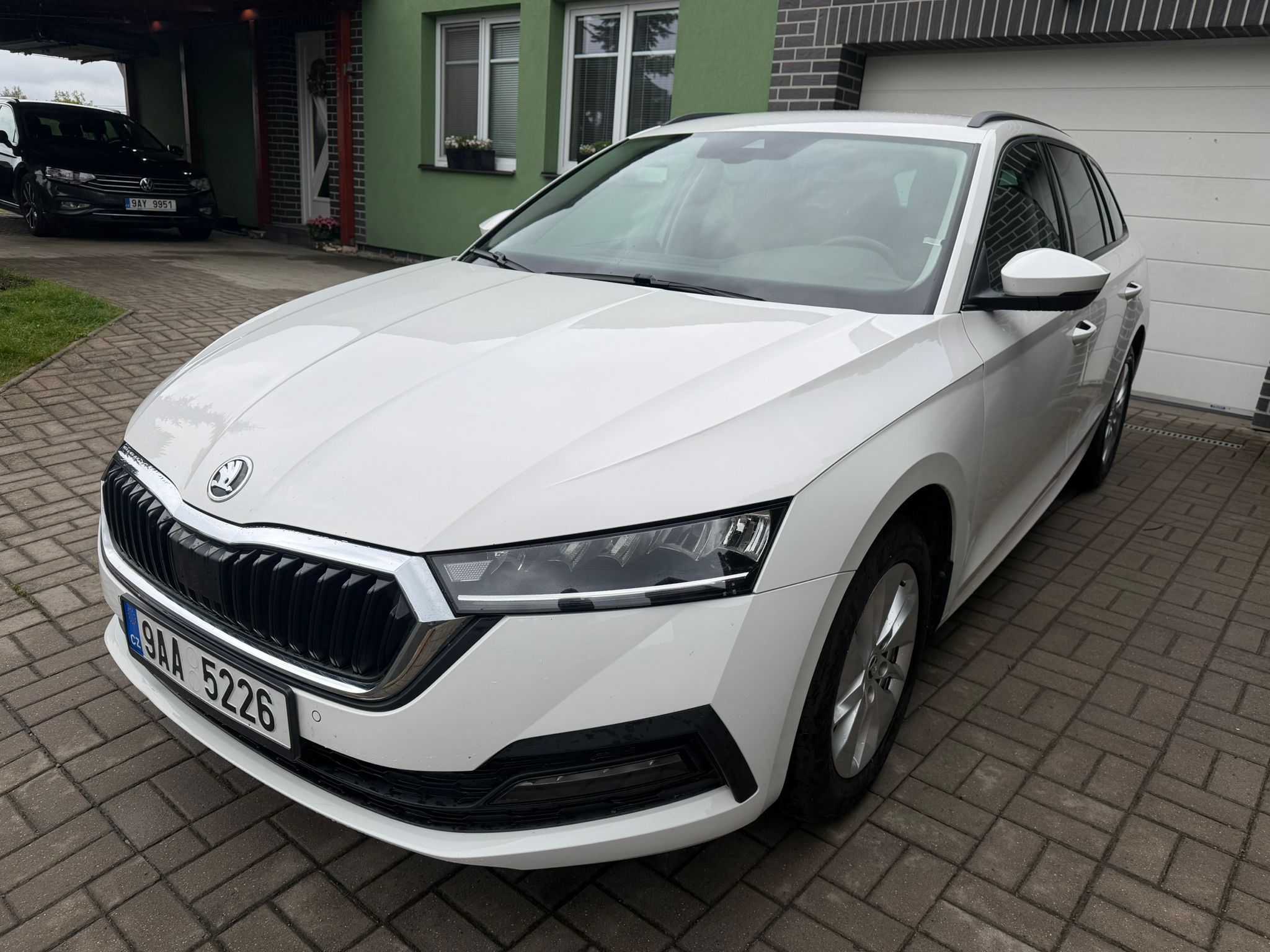 Škoda Octavia, 2,0TDi,ambient+,CZ,M6,1maj,DPH - fotka 2