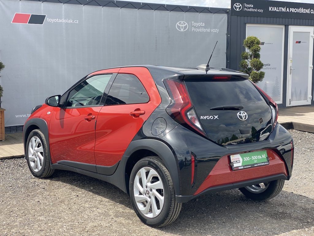 Toyota Aygo, 1.0i, ČR, Style Tech, automat - fotka 4