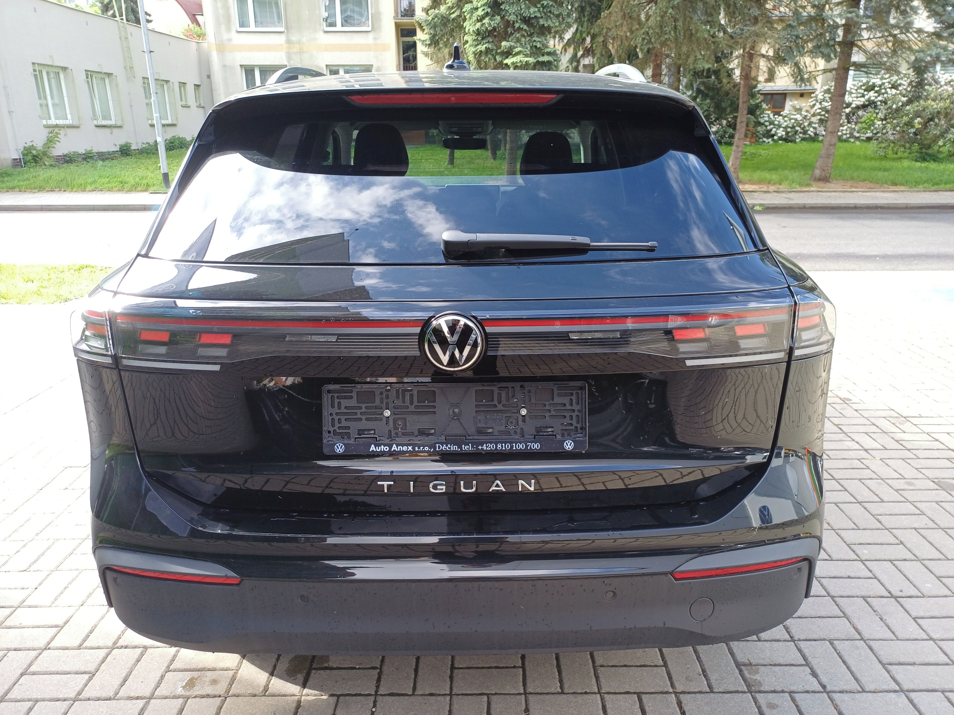 Volkswagen Tiguan, VW Tiguan People 2,0 TDI 110kW - fotka 5