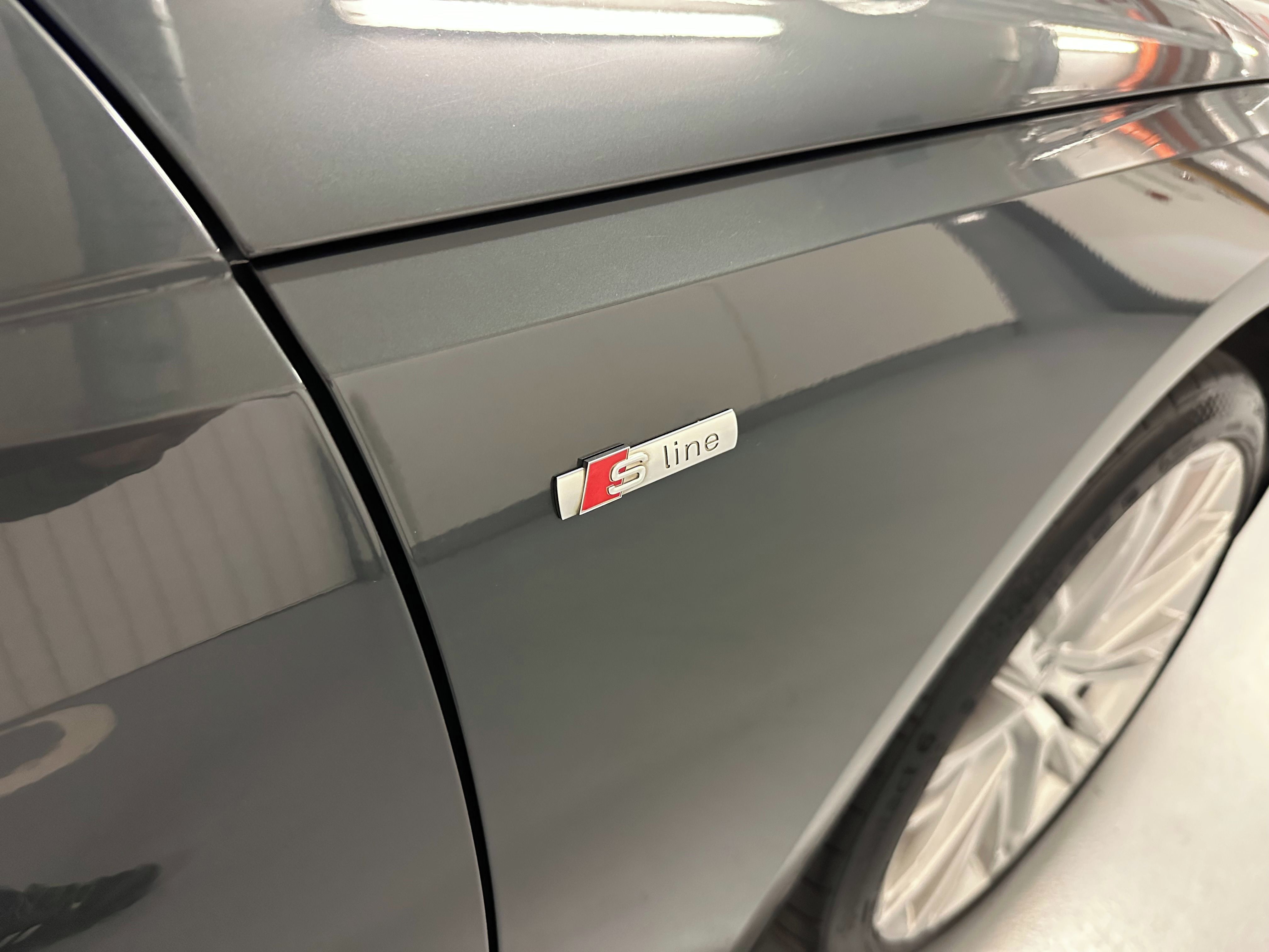 Audi A4 Avant, S-line 140kW QUATTRO CZ DPH - fotka 5