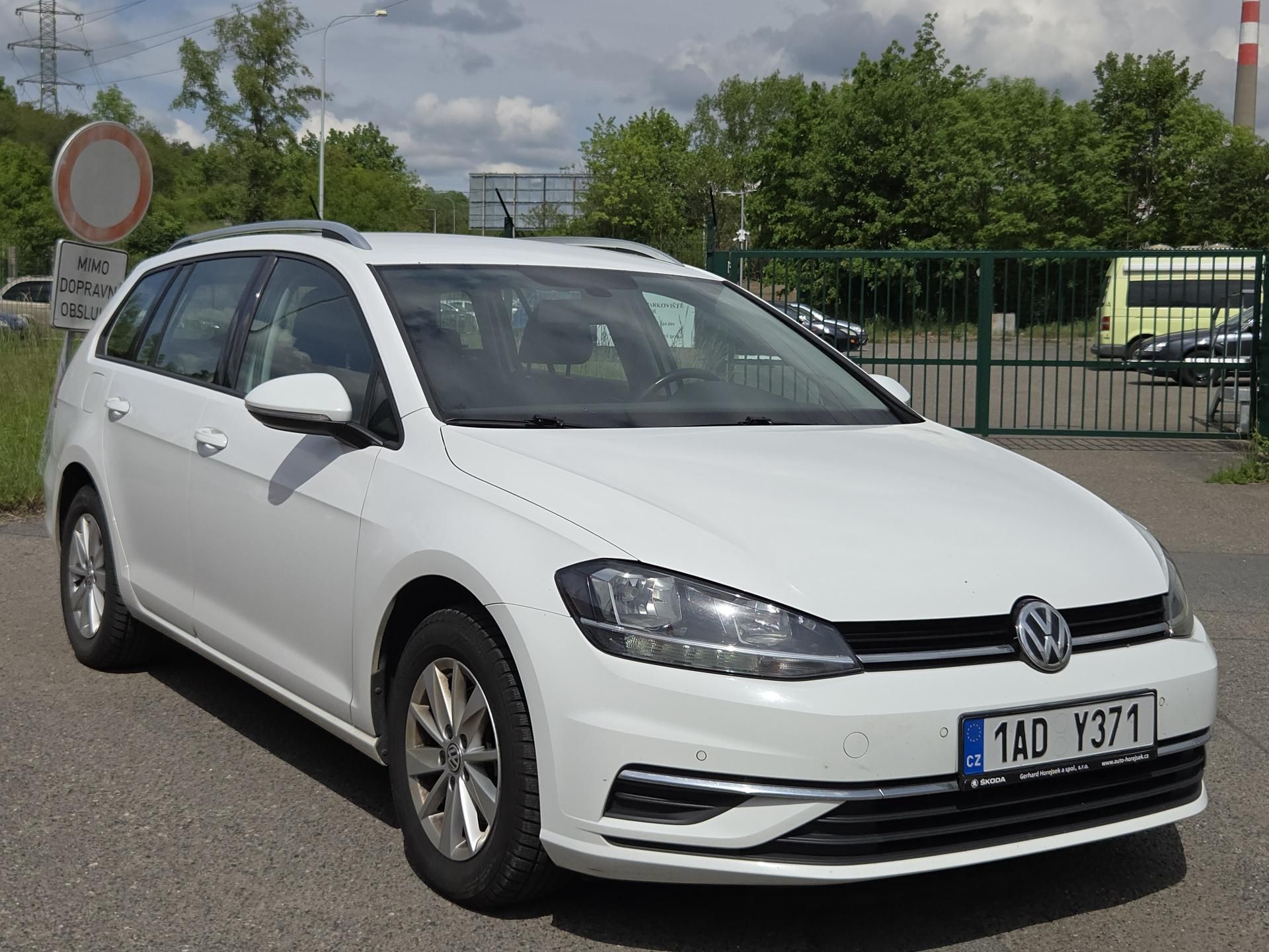 Volkswagen Golf, 1,6TDi AUTOMAT - fotka 3