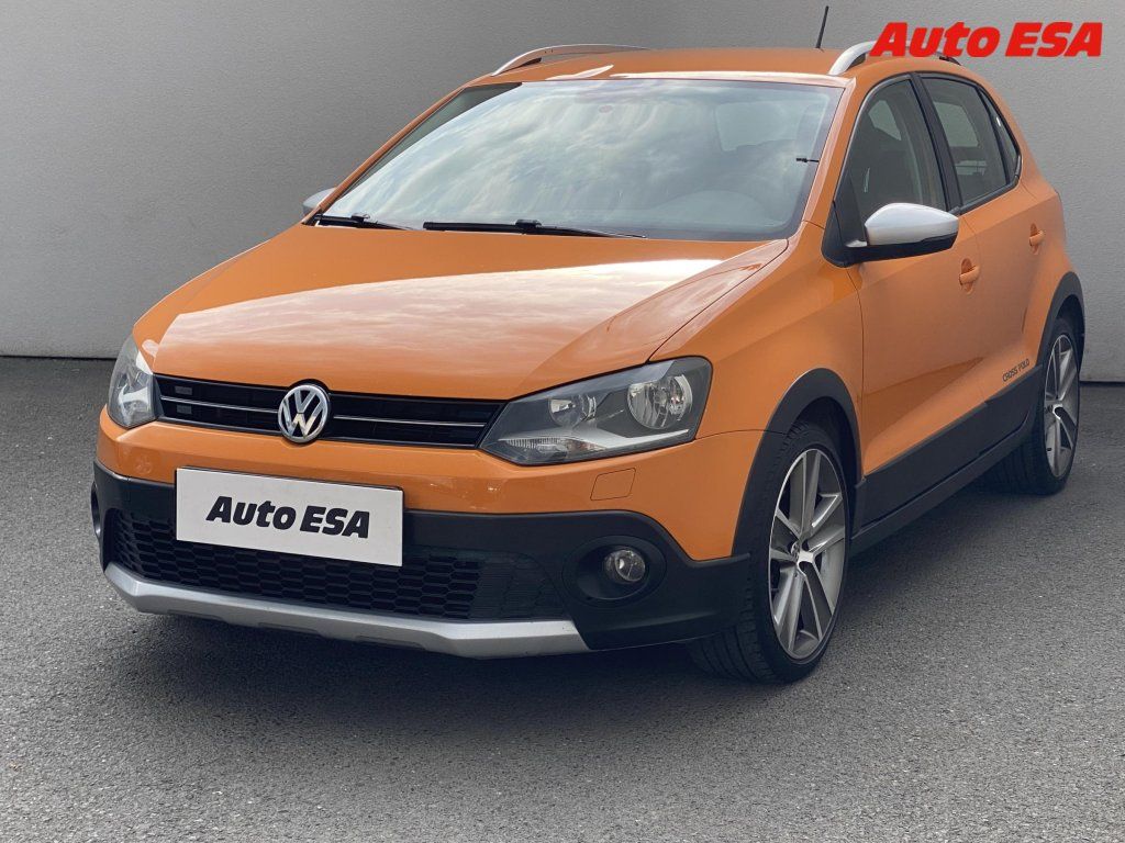Volkswagen Polo, 1.2 TSi,CROSS,výhřev sed - fotka 3