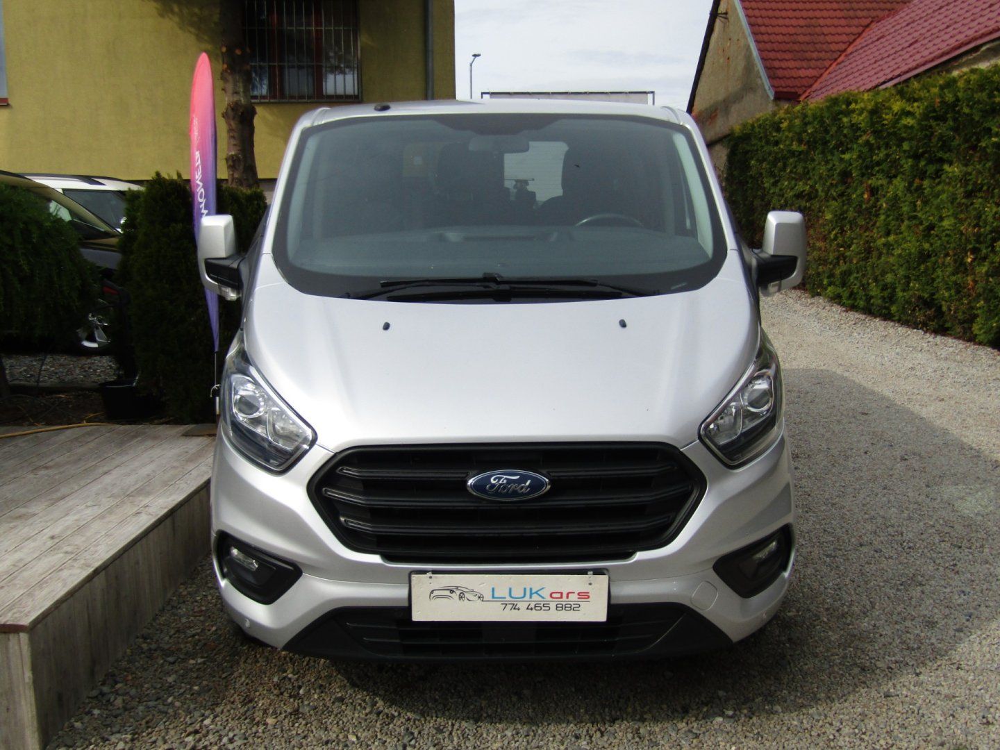 Ford Transit Custom, 2.0 TDCi 96kW  8 MÍST - fotka 6