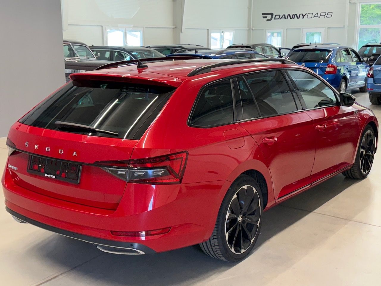 Škoda Superb, 3 facelift 140kw DSG SPORTLINE - fotka 4