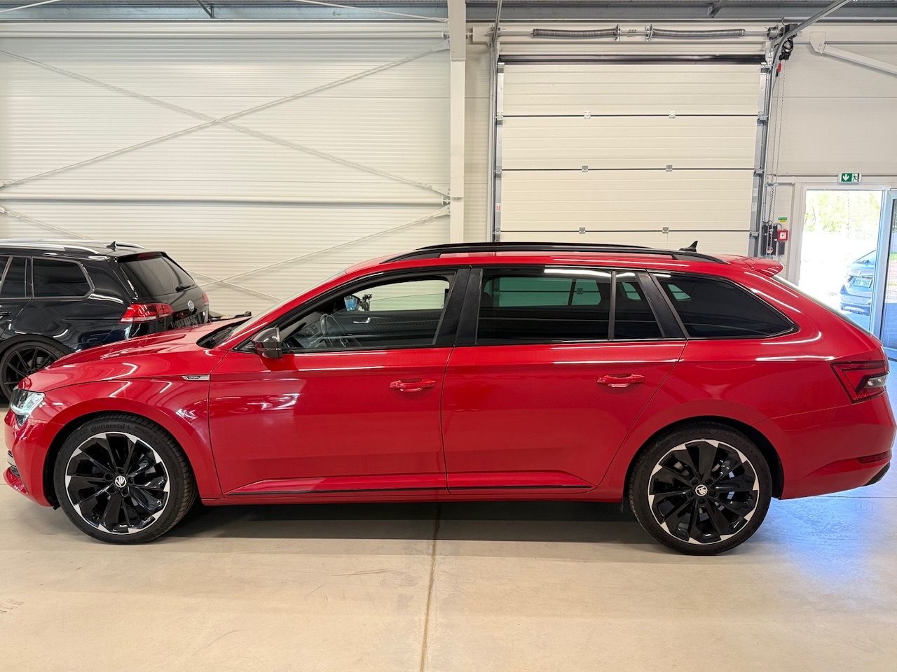 Škoda Superb, 3 facelift 140kw DSG SPORTLINE - fotka 5