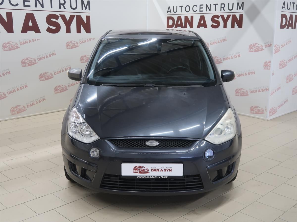 Ford S-MAX, 2,0 TDCi AUTOMAT - fotka 2