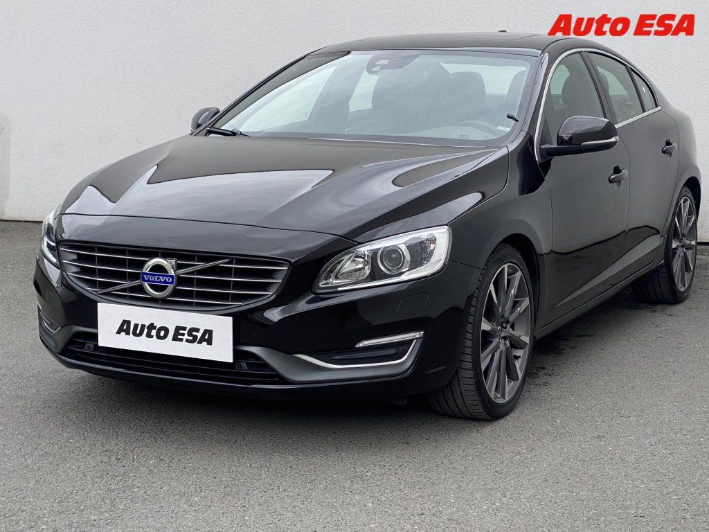 Volvo S60, 2.4,Summum - fotka 3