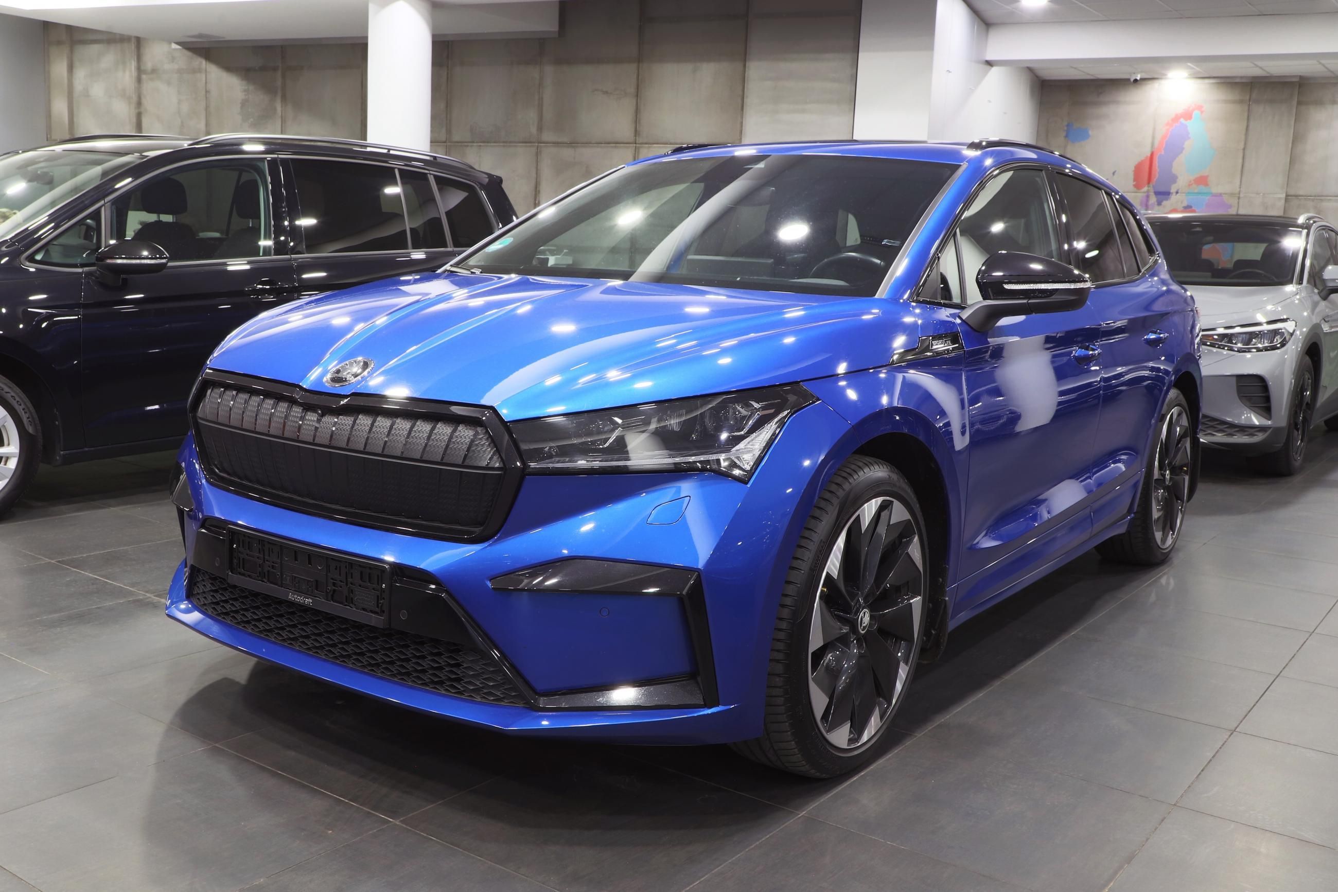 Škoda Enyaq iV, iV 60 Sportline 132kW / ALU - fotka 2