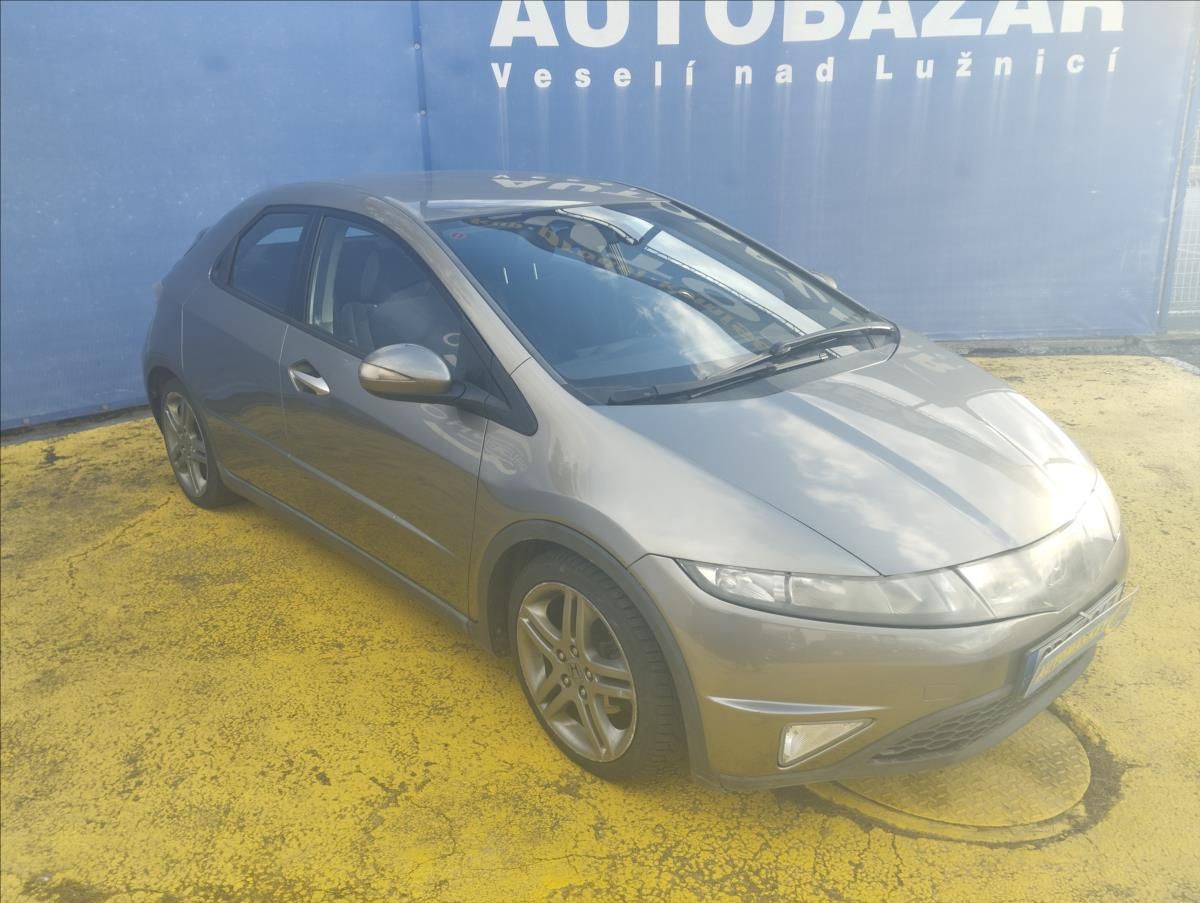 Honda Civic, 1,8 V-TEc 103KW AUTOMAT - fotka 3