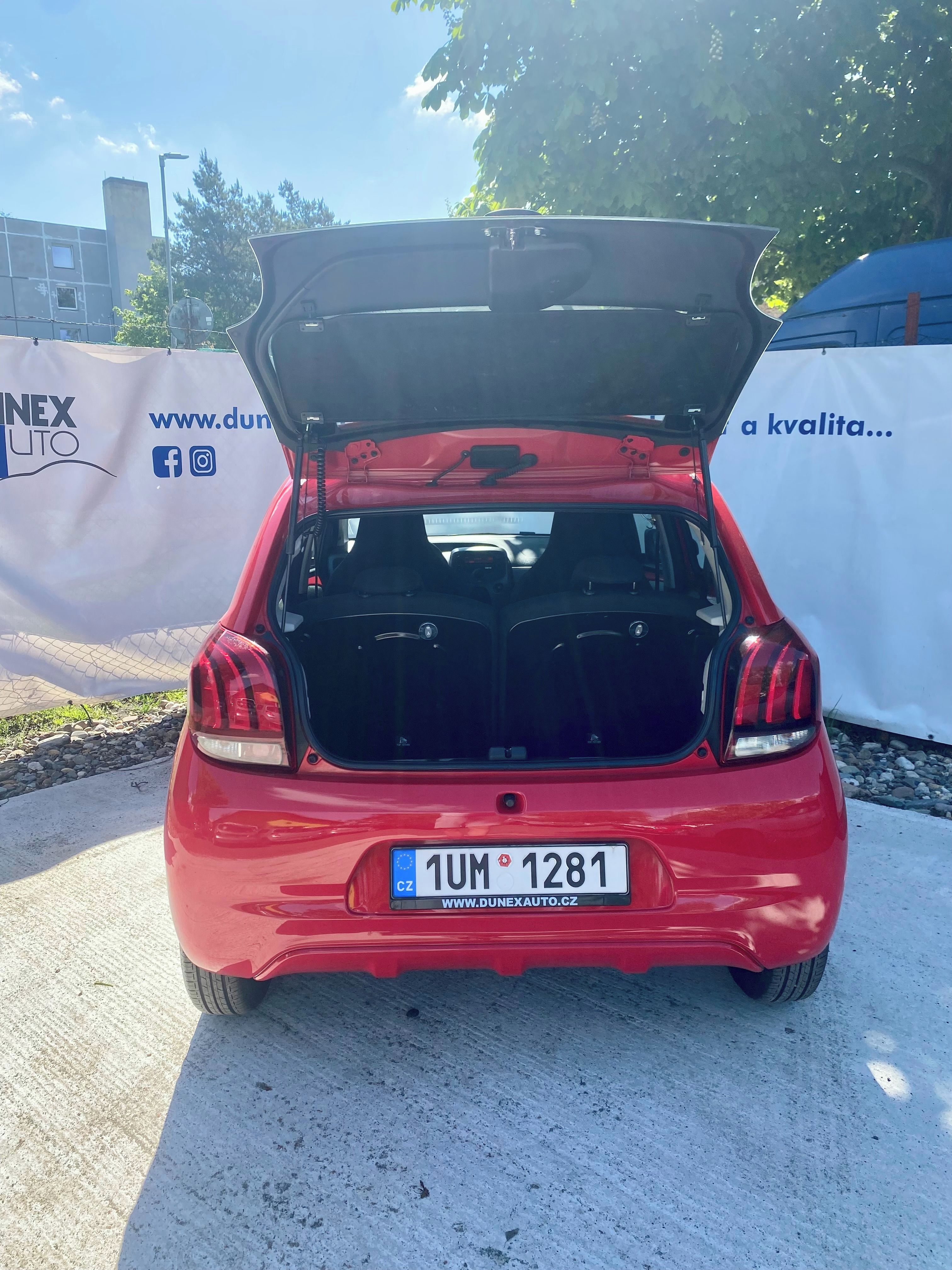 Peugeot 108, 1.0, 53 kW, 1.majitel - fotka 5