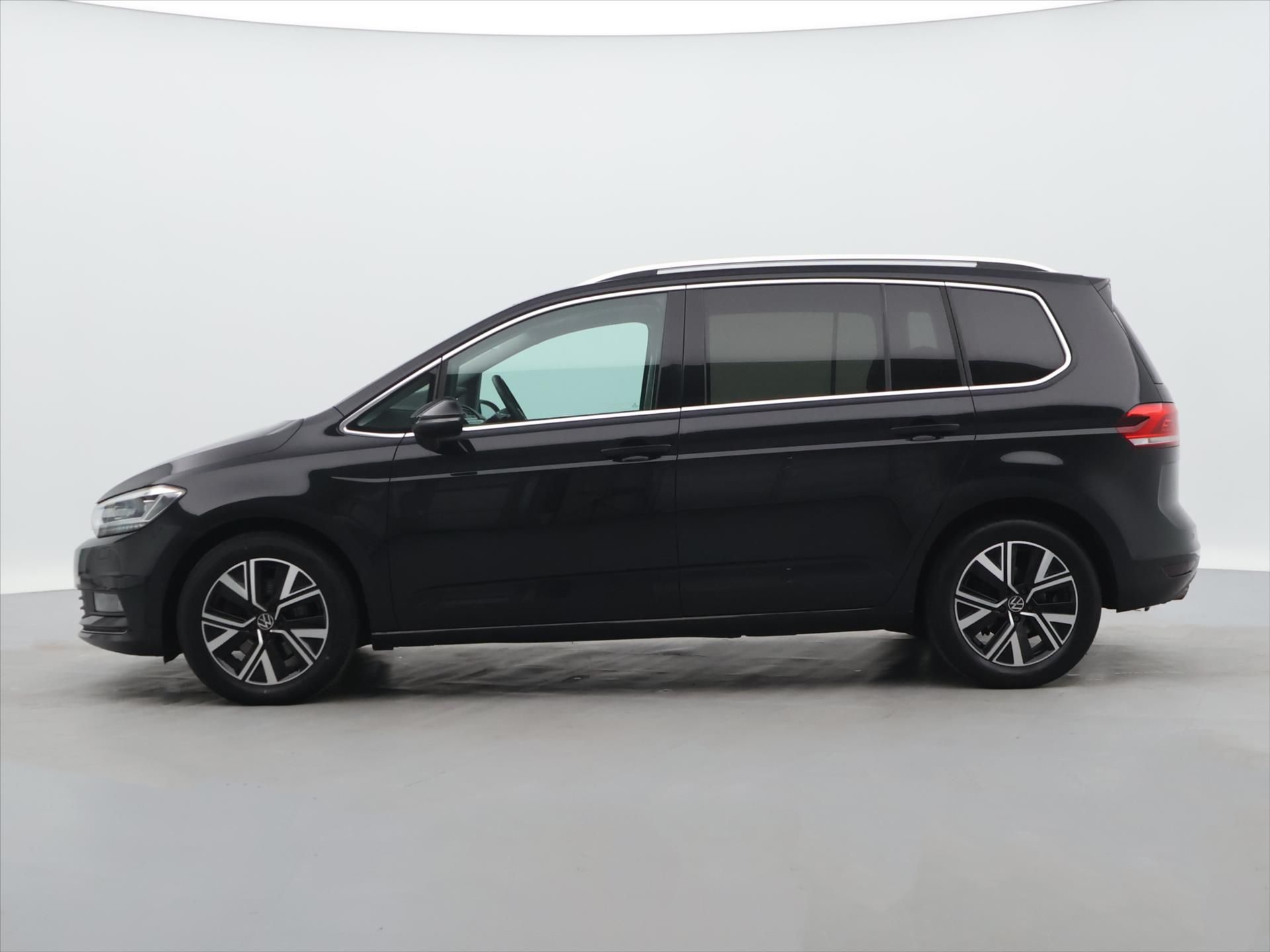 Volkswagen Touran, 2,0 TDI DSG Highline 7-Míst DP - fotka 4