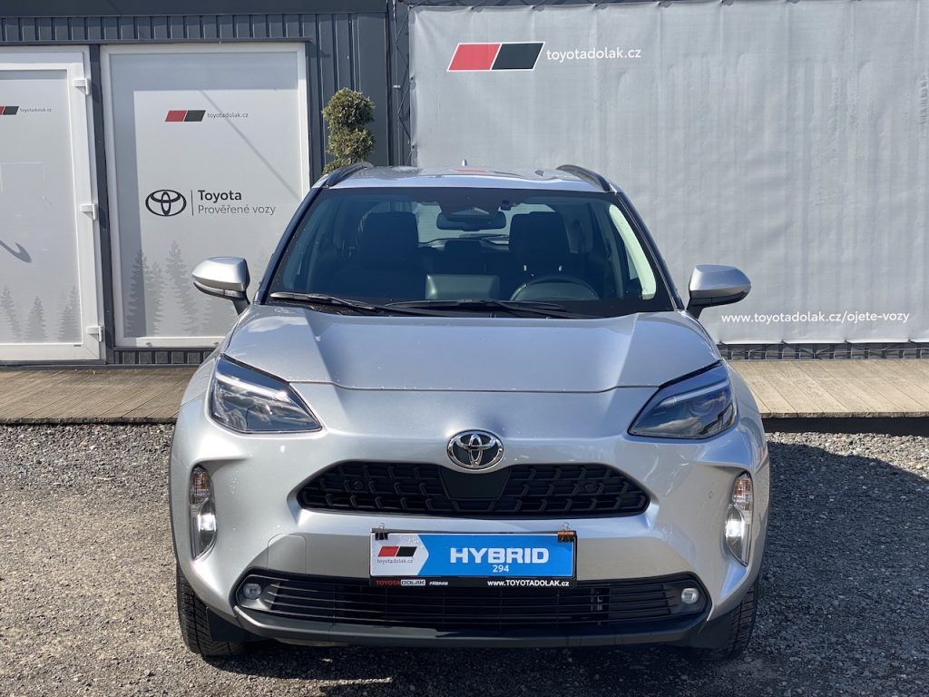 Toyota Yaris Cross, 1.5HEV, ČR-1m, Comfort, DPH - fotka 2