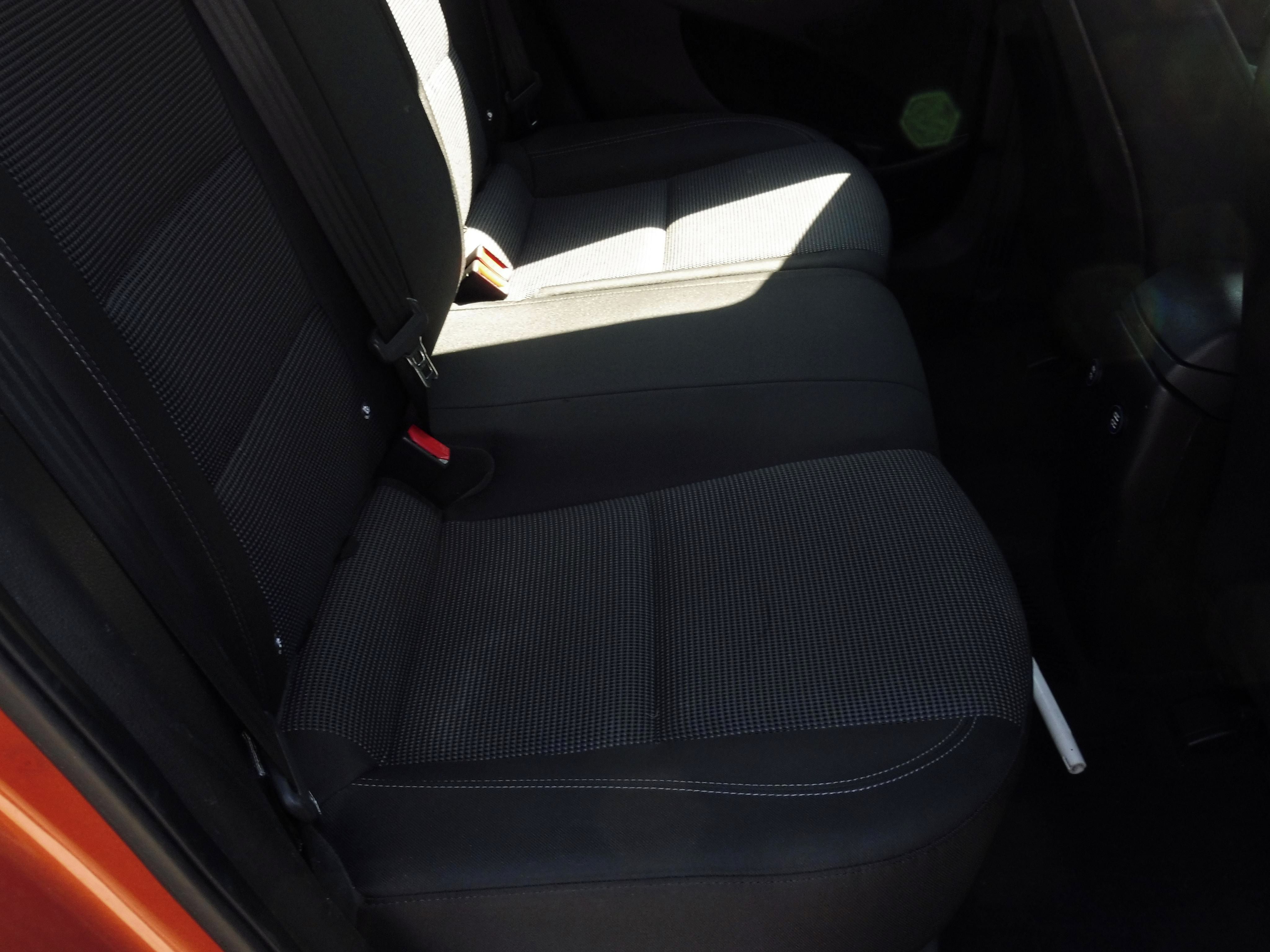 Hyundai i30, 1,6 - fotka 6