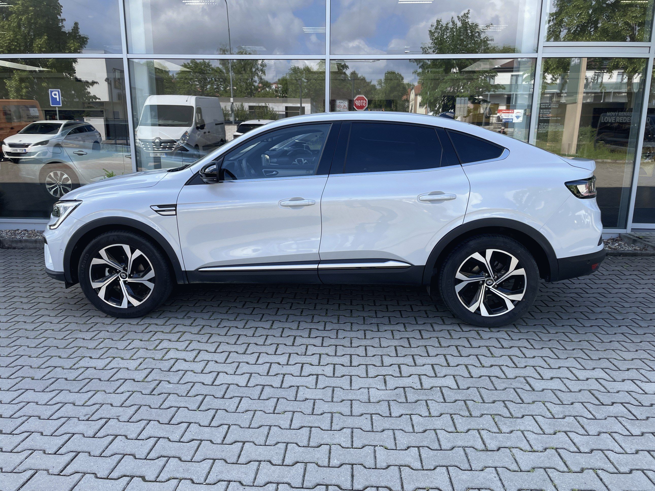 Renault Arkana, mild hybrid TCe 140 EDC Techno - fotka 3
