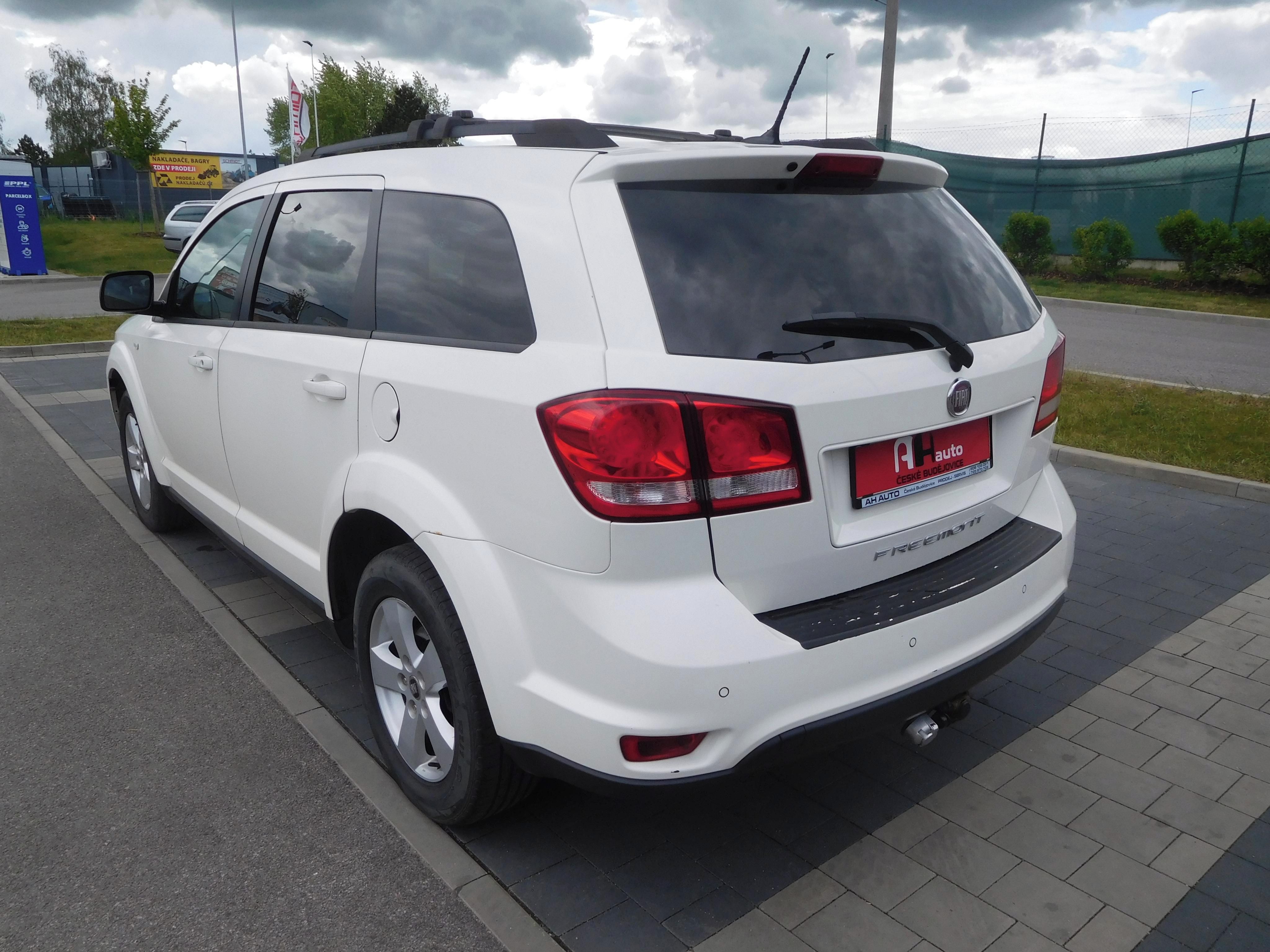 Fiat Freemont, 2.0 JTD Mjet, 125 kW, 7. Míst - fotka 4