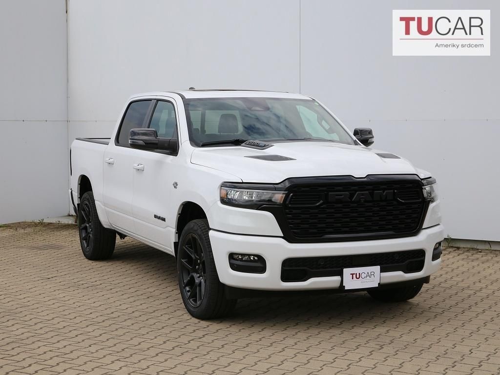 RAM 1500, Laramie 5.7V8 HEMI 2026 - fotka 2