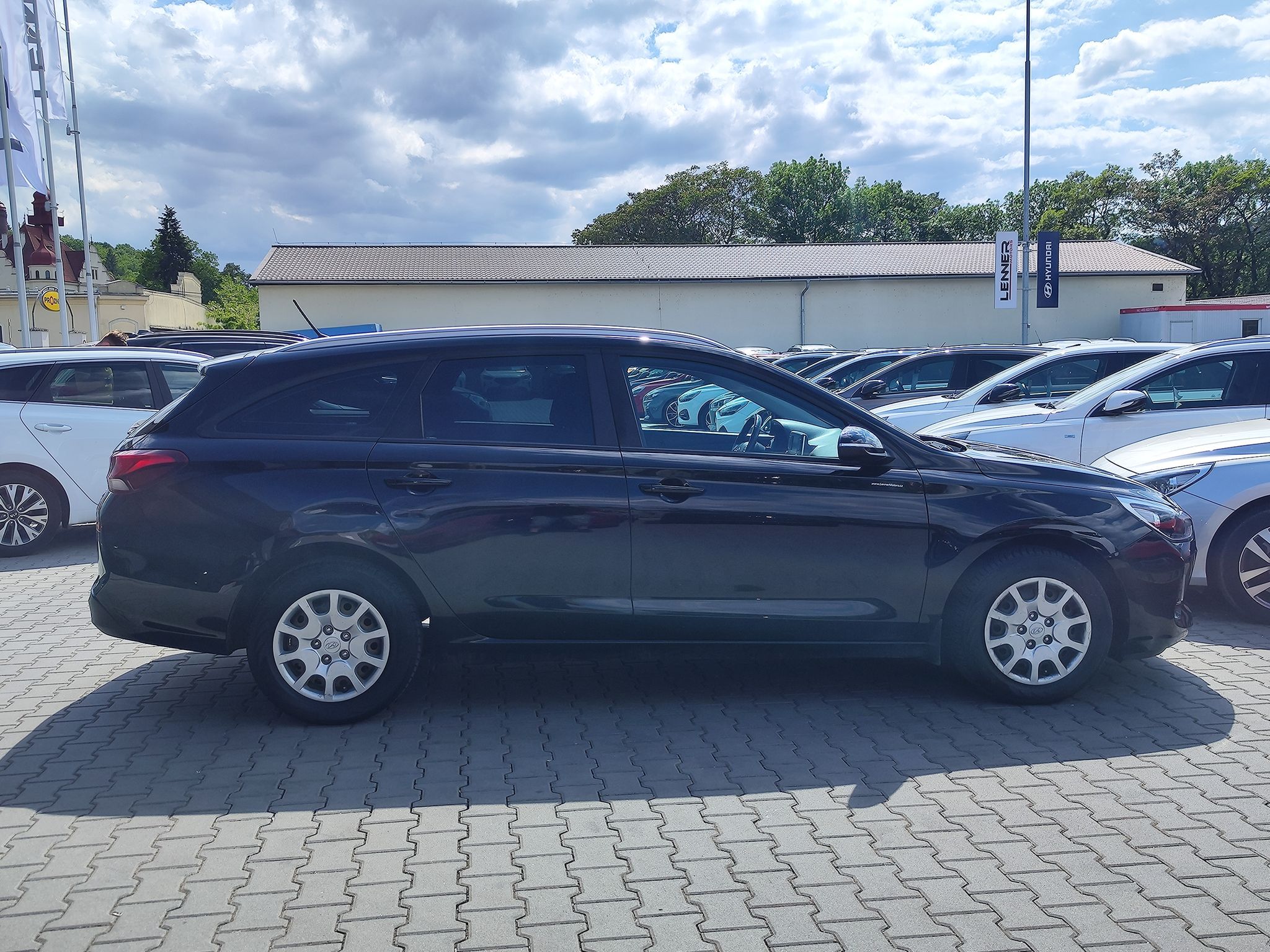 Hyundai i30, 1.4 T-GDi/103kW Trikolor Komf. - fotka 4