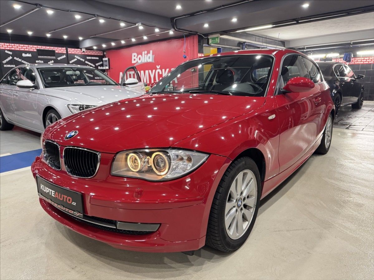 BMW Řada 1, 2,0 118i SPORT