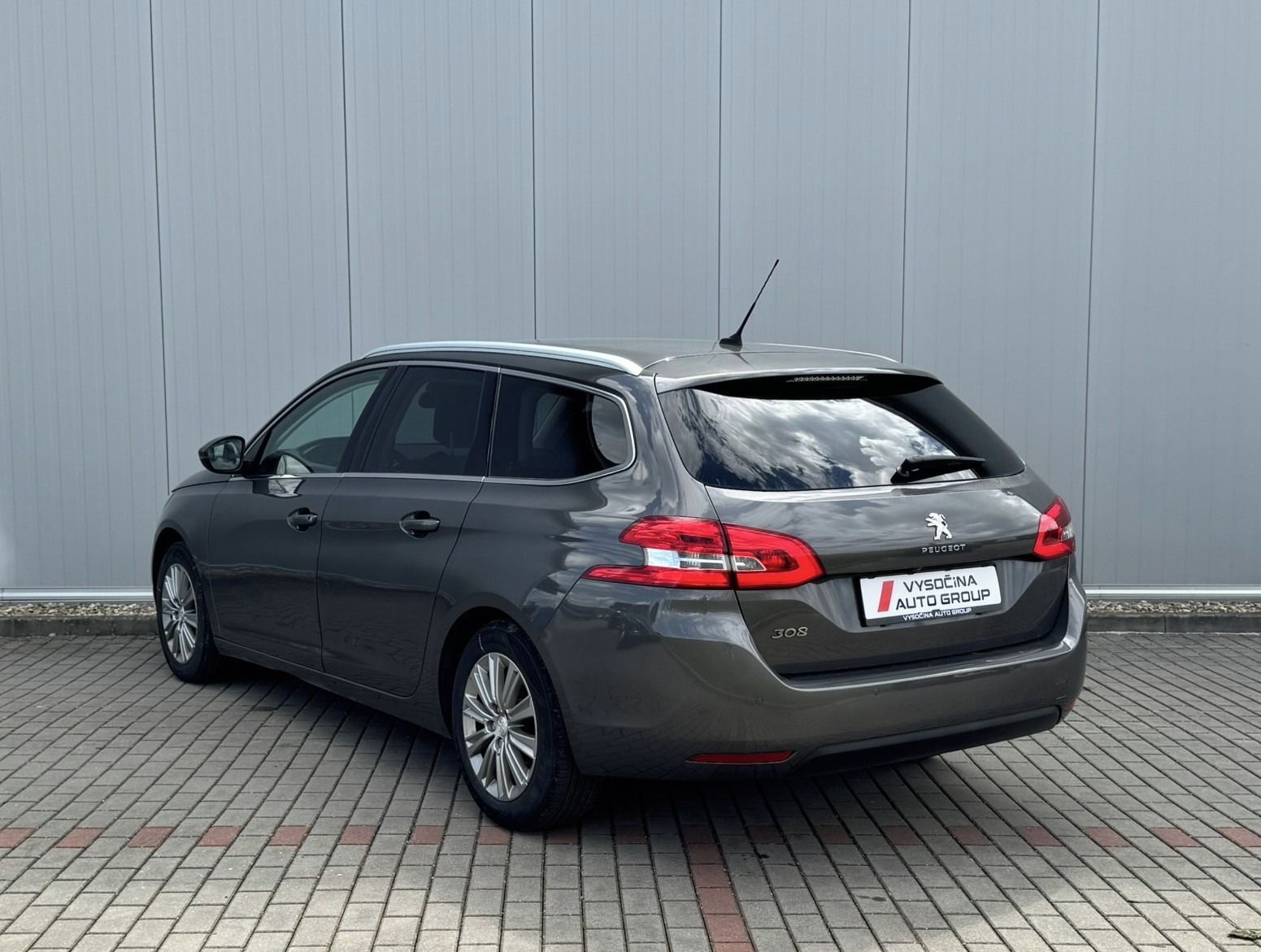 Peugeot 308, 1.5 BHDi 96kW ALLURE 8A/T LED - fotka 2