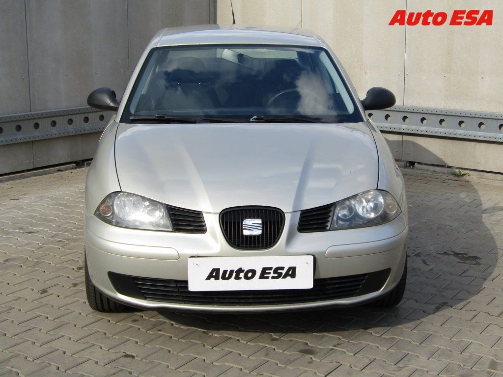 Seat Cordoba, 1.4 i,1.maj,ČR,AC,tažné - fotka 2