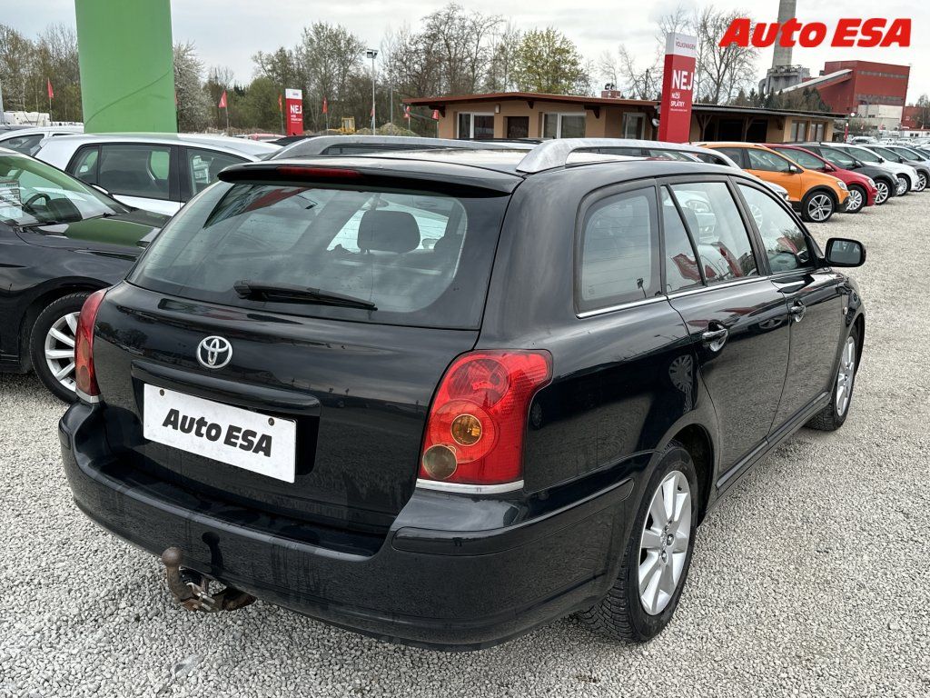 Toyota Avensis, 1.8i,AC,TZ - fotka 4