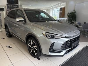 MG ZS, HEV exclusive
