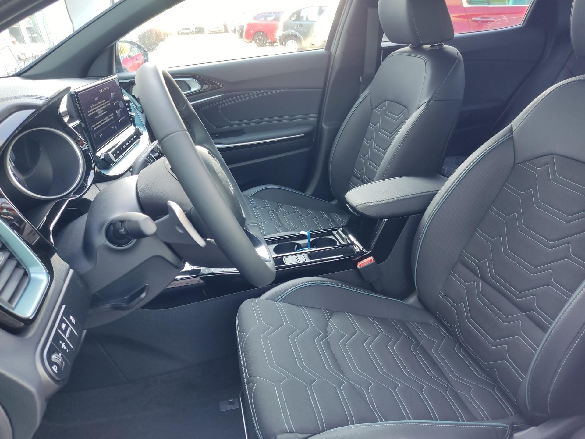 Kia XCee´d, 1,6 T-GDi 7DCT STEEL EDITION - fotka 4