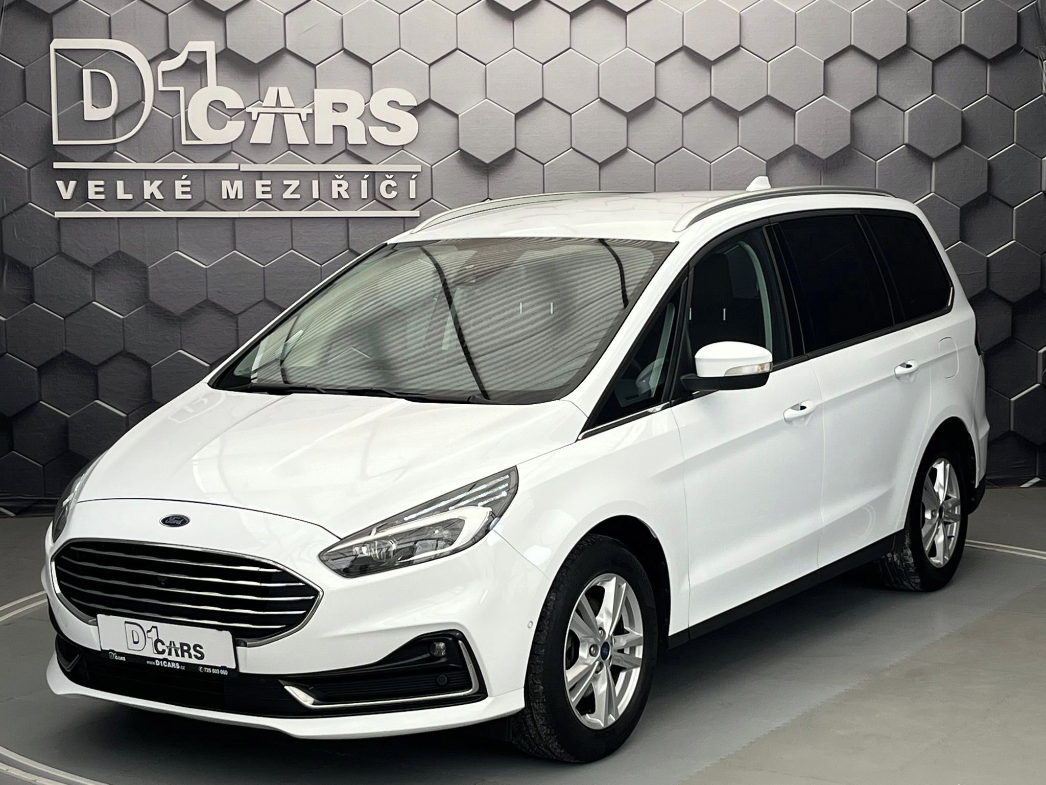 Ford Galaxy, 2.5 FHEV TITANIUM 7 míst LED