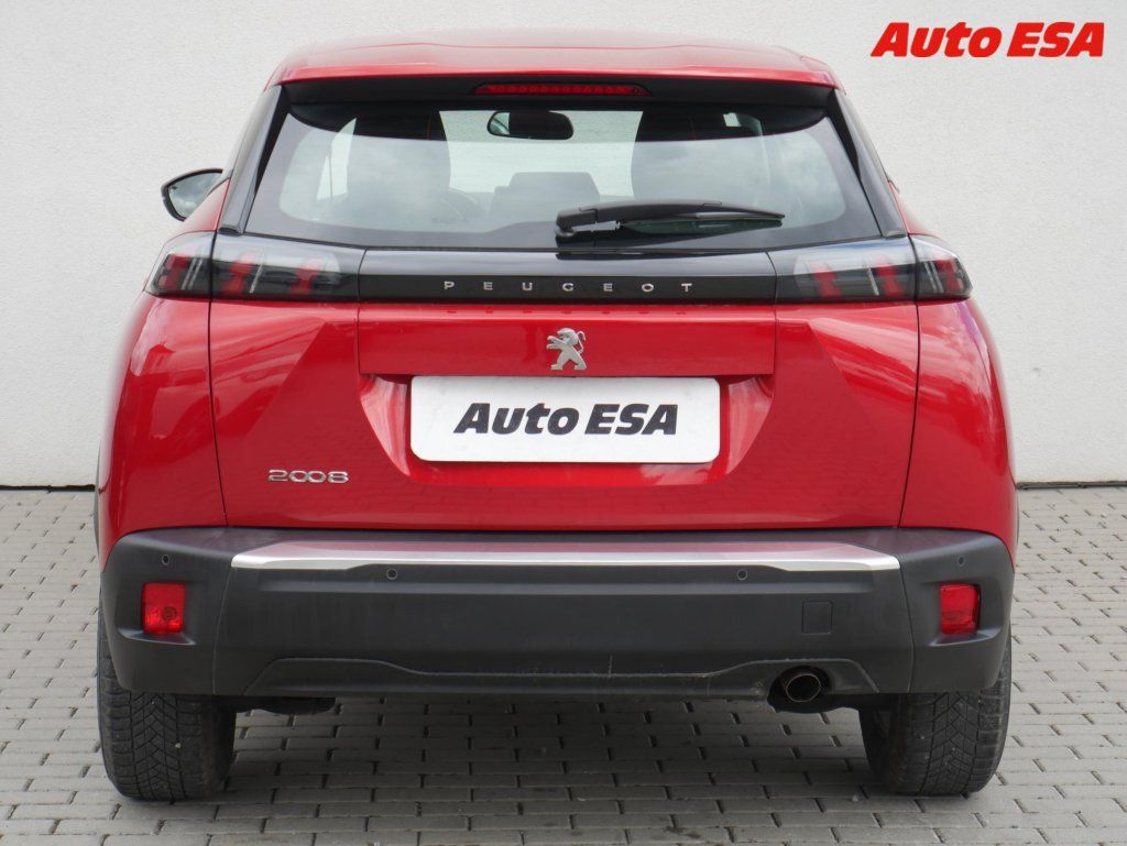 Peugeot 2008, 1.2PT - fotka 5