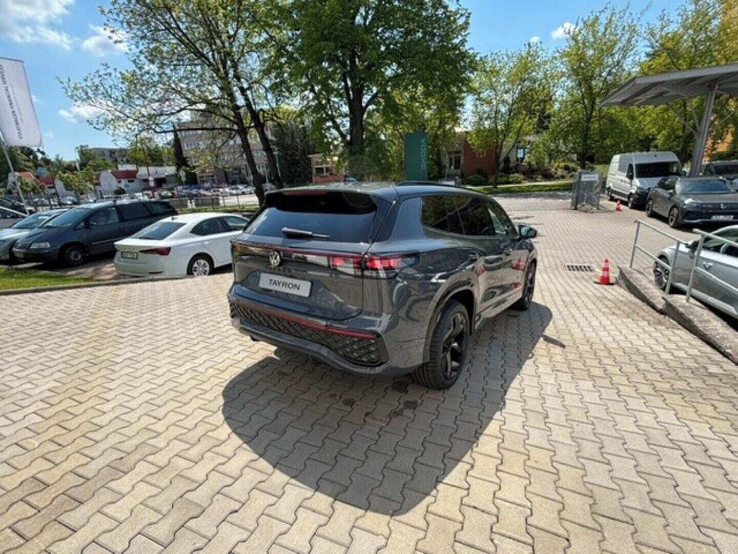 Volkswagen Tayron, R-Line 1,5 TSI 200 kW eHybrid - fotka 4