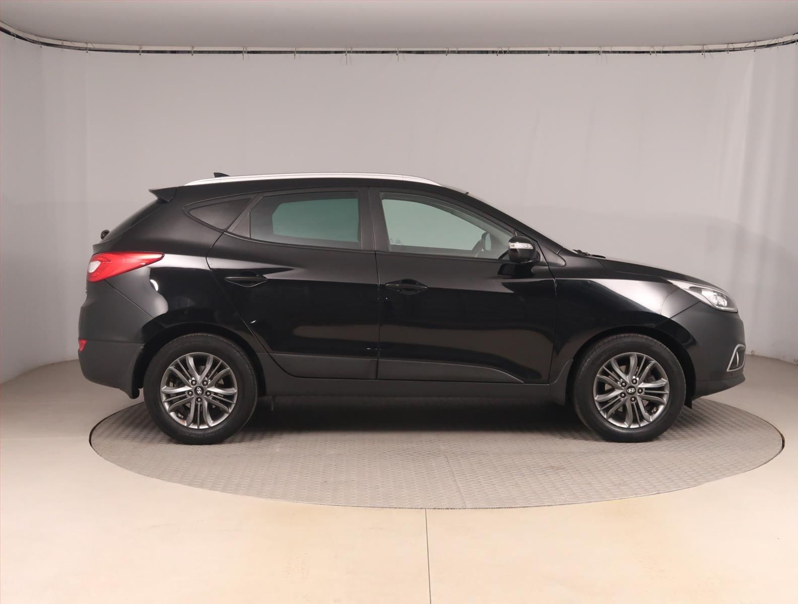 Hyundai ix35, 2.0 CRDi, 4X4, Automat - fotka 6