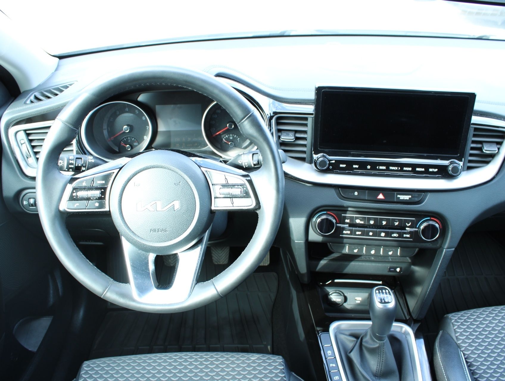 Kia XCee´d, 1.5 T-GDI 117kW manuál - fotka 5
