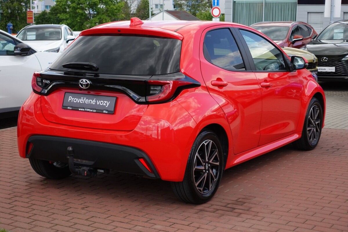 Toyota Yaris, 1.5 TNGA 6 MT Comfort Tech Sty - fotka 4