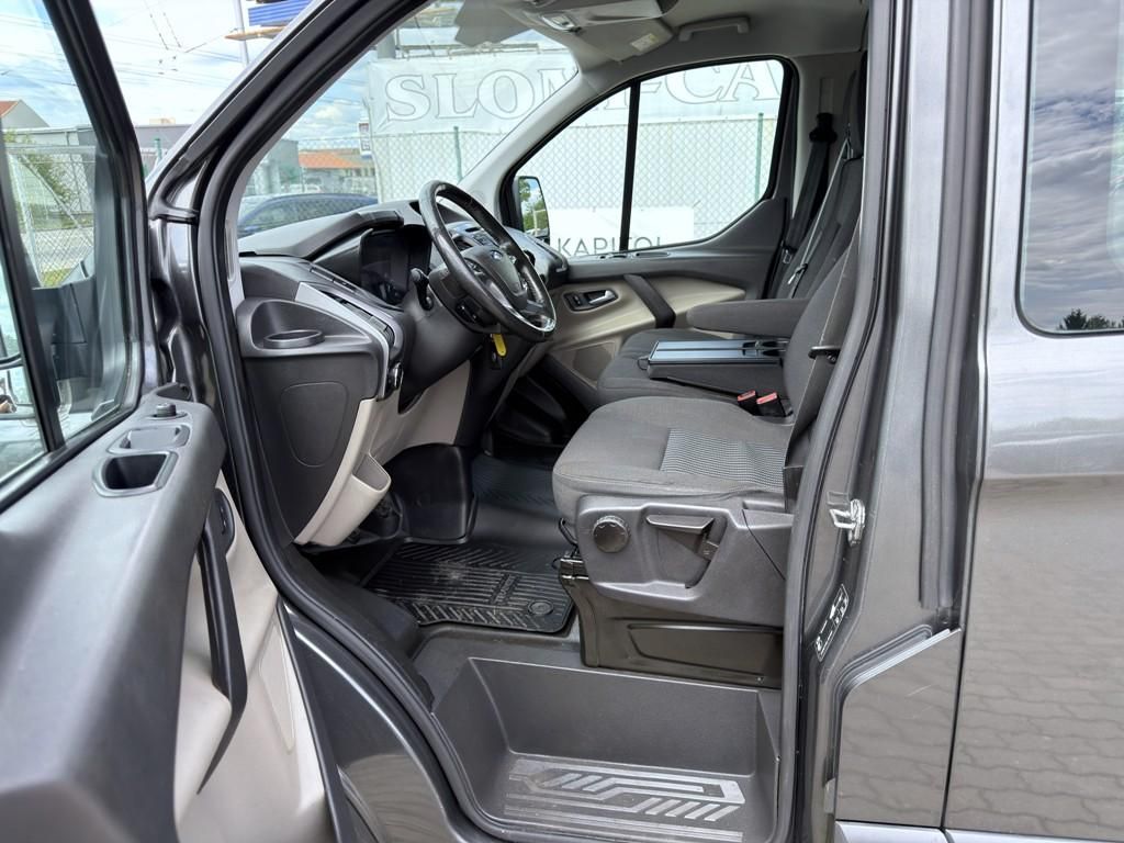 Ford Transit Custom, 2.0 TDCi 96 kW 6 míst - fotka 6