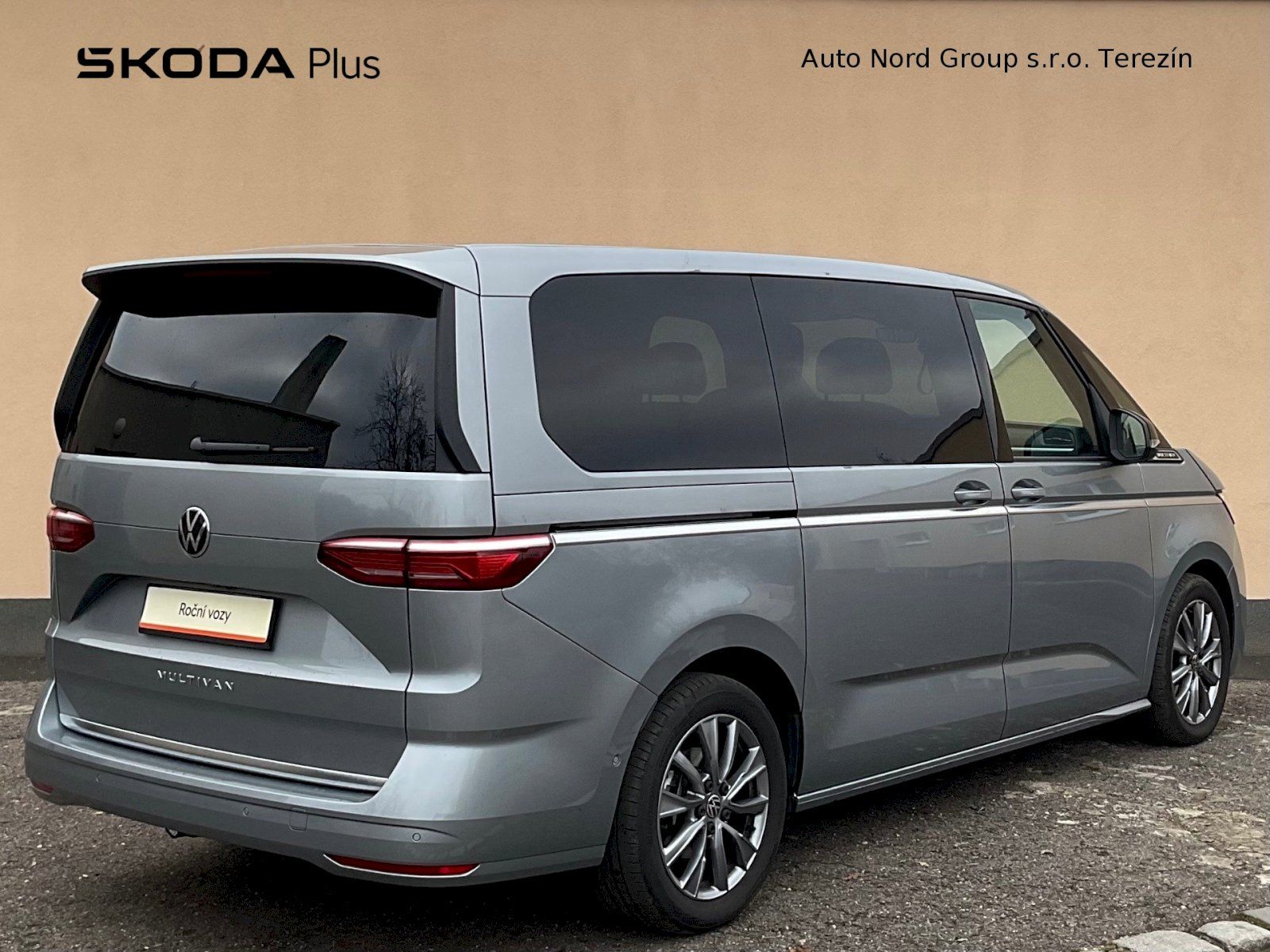 Volkswagen Multivan, 2,0 TDI 110 kW Life Long DSG - fotka 2