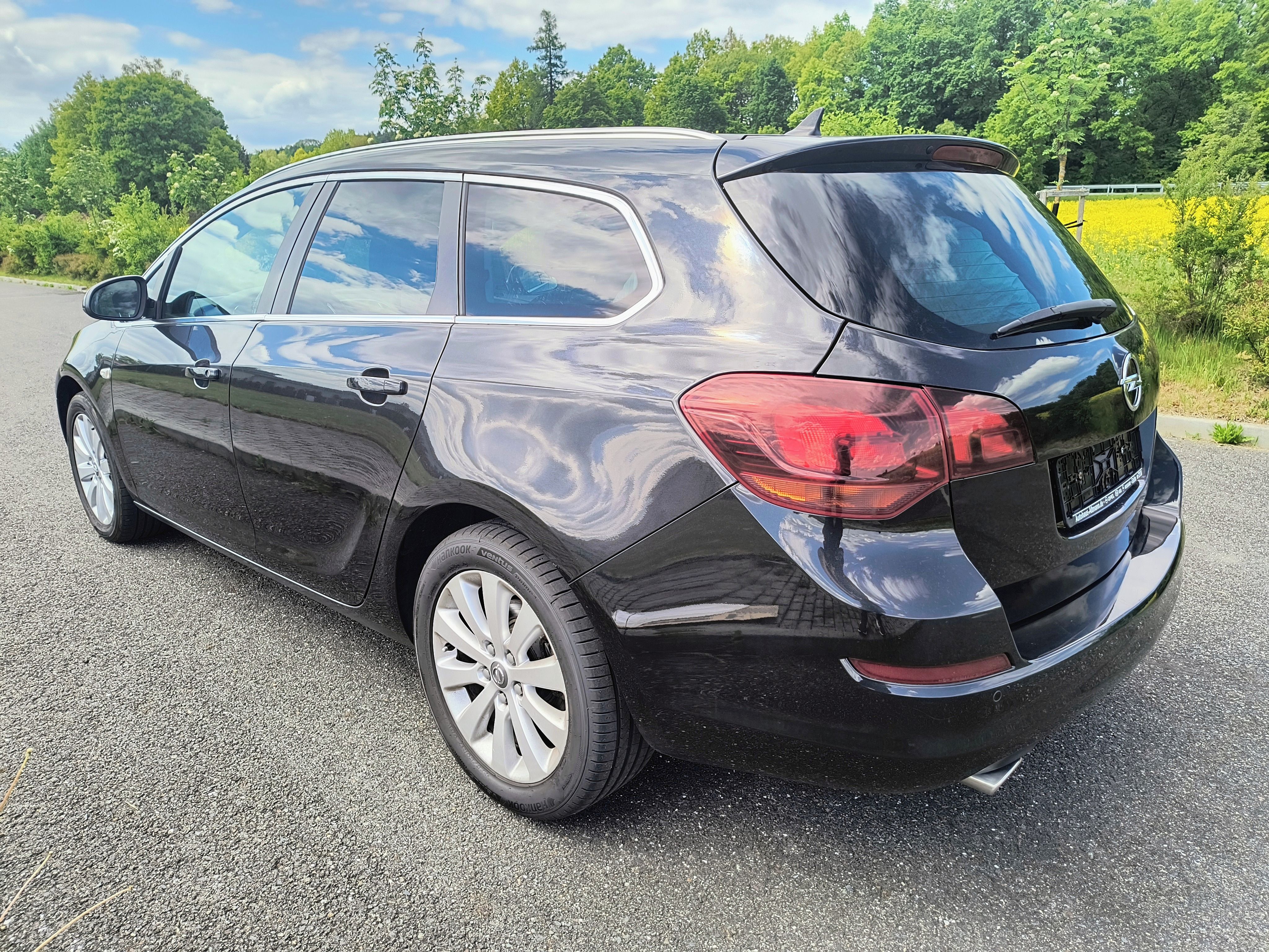 Opel Astra, 2.0CDTi 121kw EXCLUSIVE - fotka 3