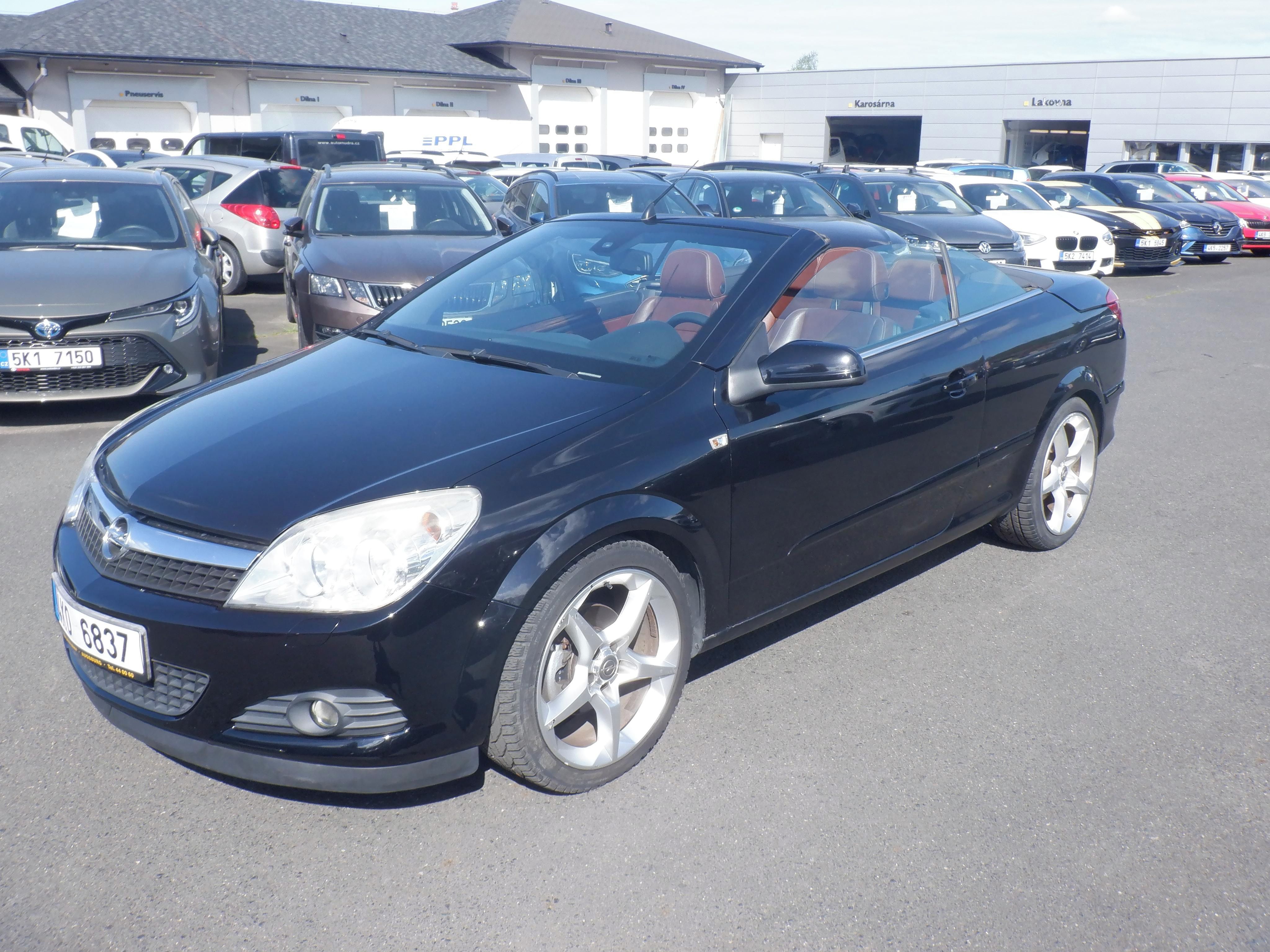 Opel Astra, 1.8 EcoTec TT Cabrio - fotka 2