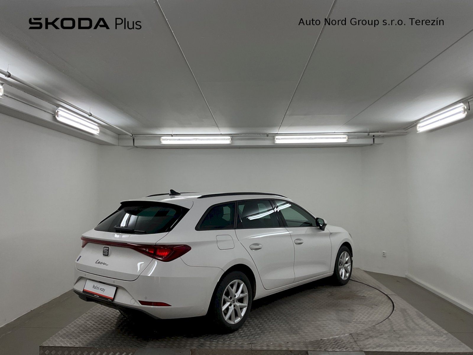 Seat Leon, 1.5 eTSI DSG 115 k Style ST - fotka 2